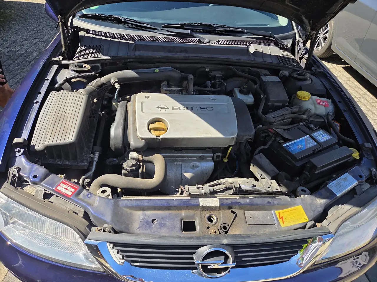 Opel Vectra 1.6, foto 11