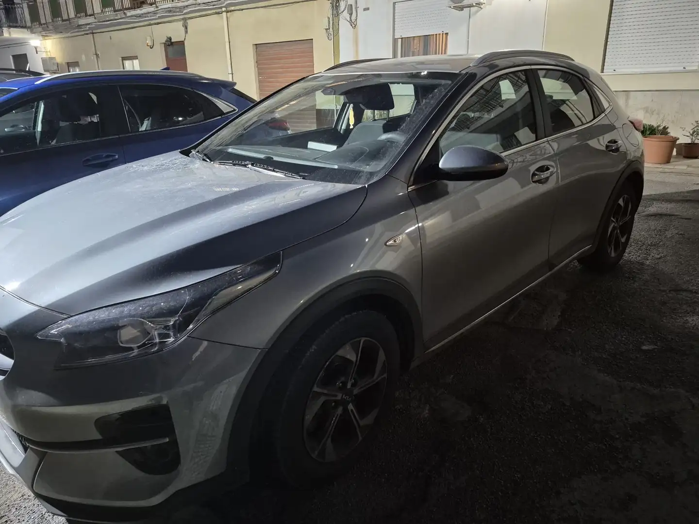 Kia XCeed XCeed 1.0 t-gdi Urban 120cv Grigio - 1
