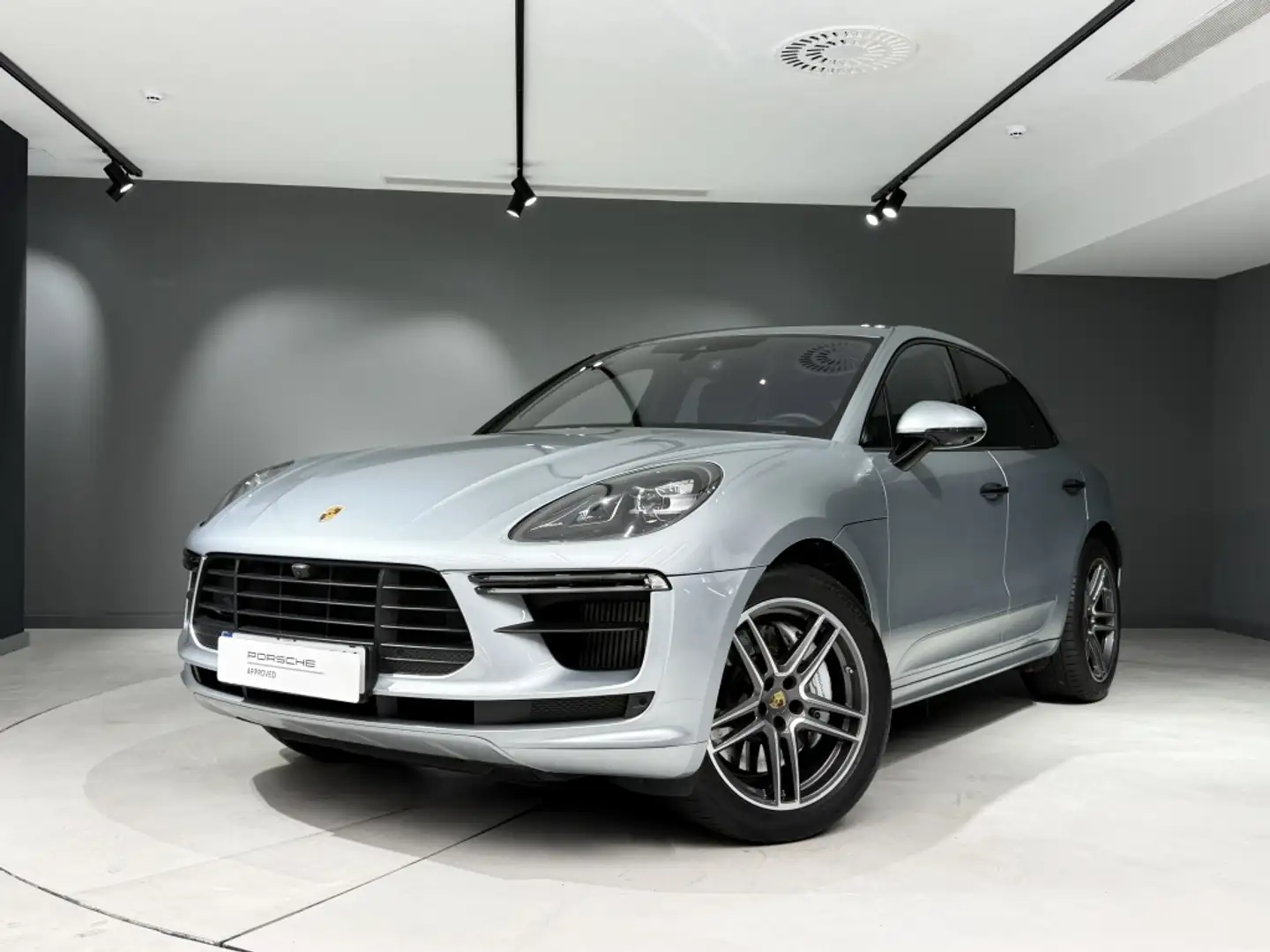Porsche Macan Turbo Aut. Plateado - 1