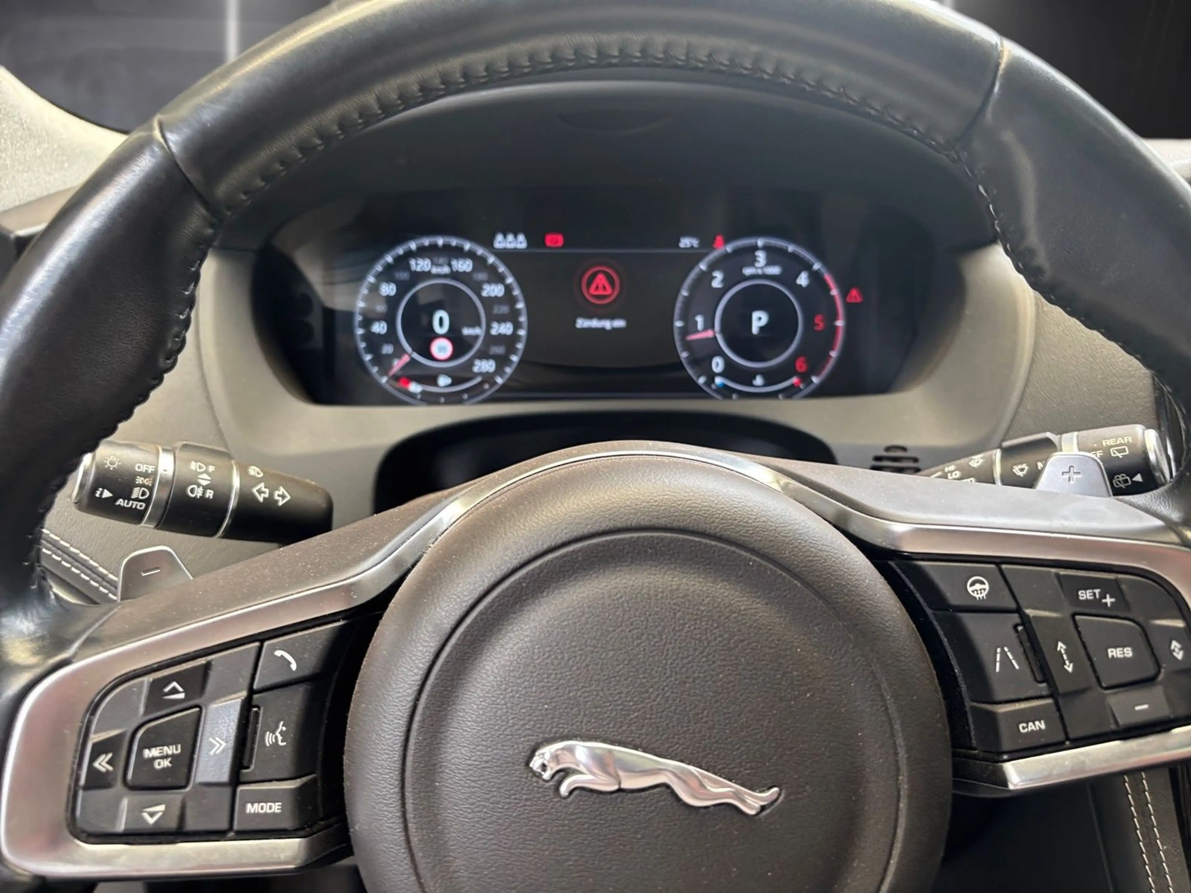 Jaguar F-Pace F-PACE R-Sport AWD — photo 12