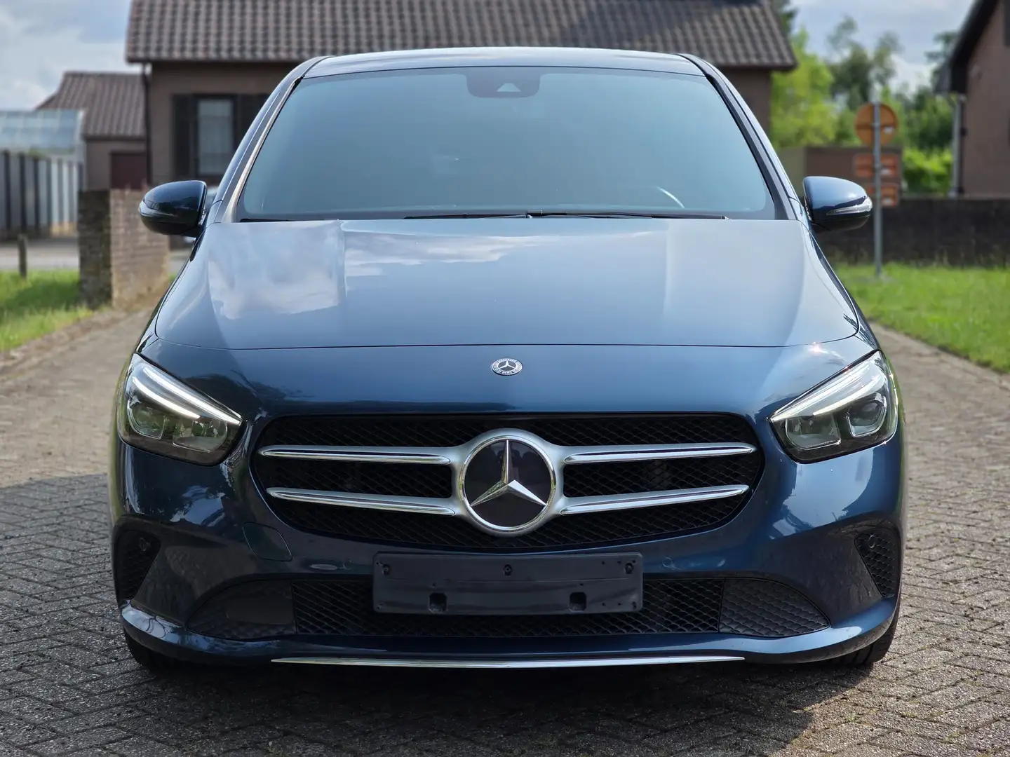 Mercedes-Benz B 180 d Automaat * Full Option * Euro 6d * Blauw - 2