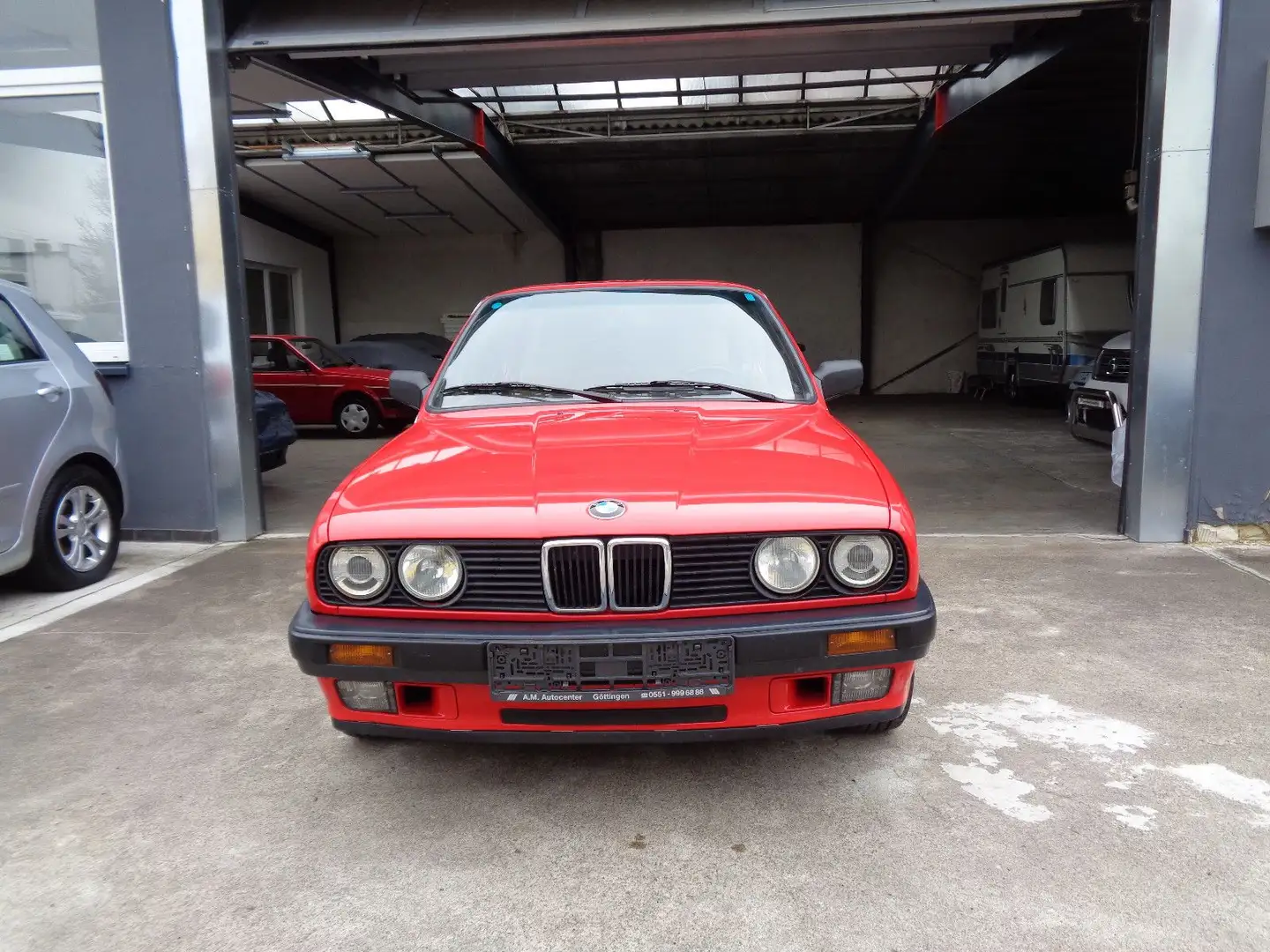 BMW 320 i H Kennzeichen HU Neu Automatic Rot - 2