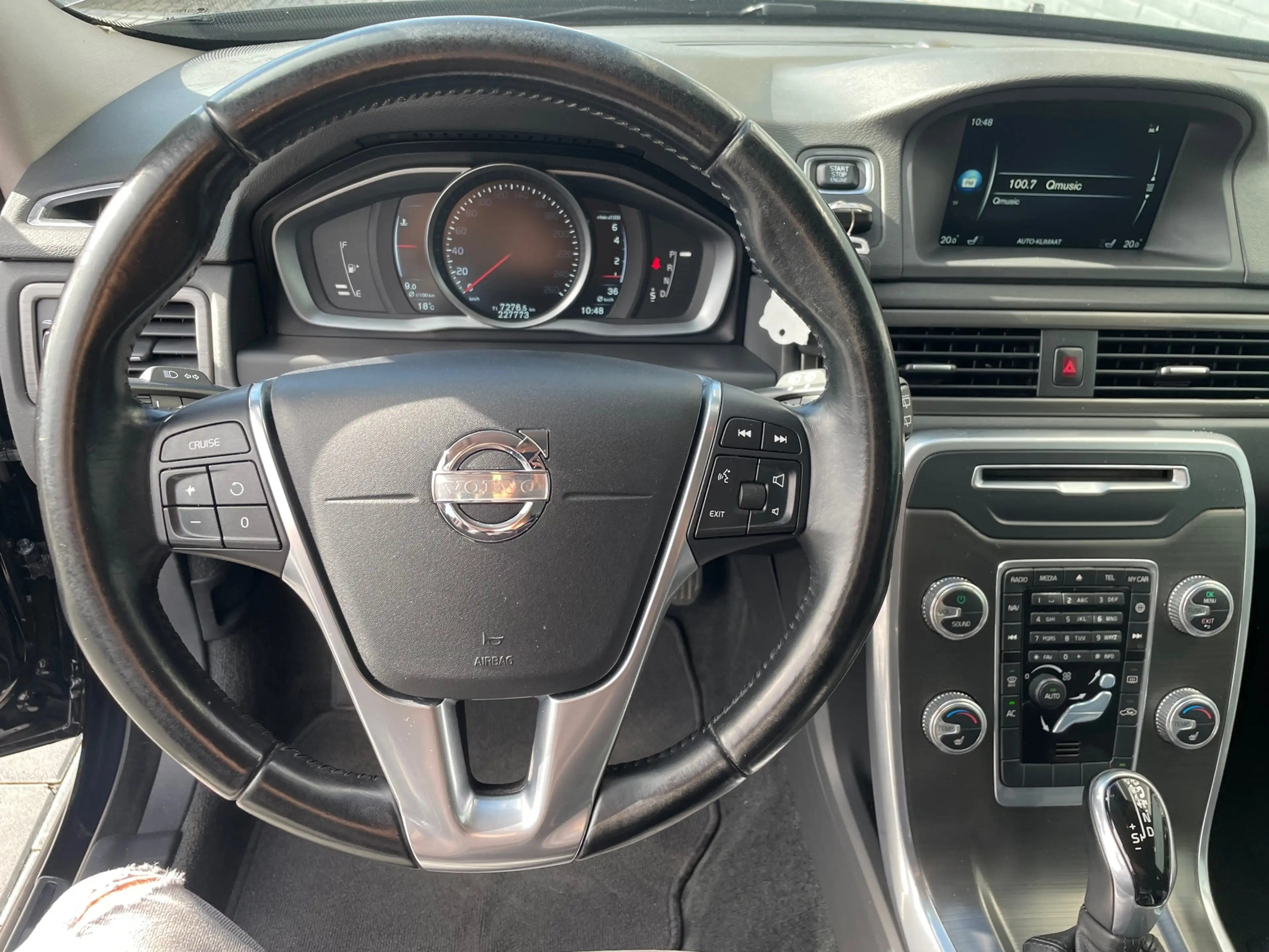 Volvo V70 1.6 T4 Nordic+ automaat trekhaak stoelverwarming — photo 24