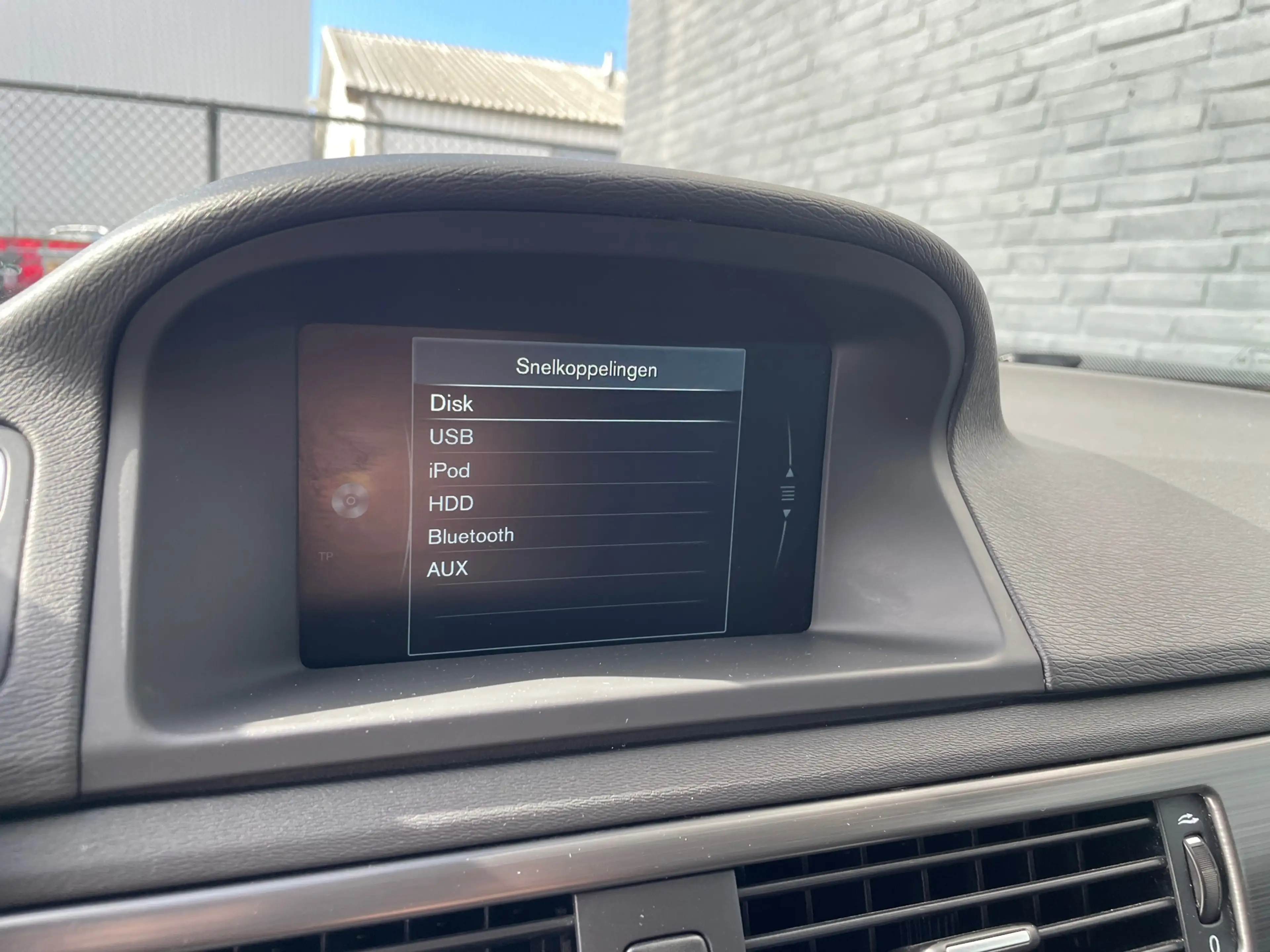 Volvo V70 1.6 T4 Nordic+ automaat trekhaak stoelverwarming — photo 28