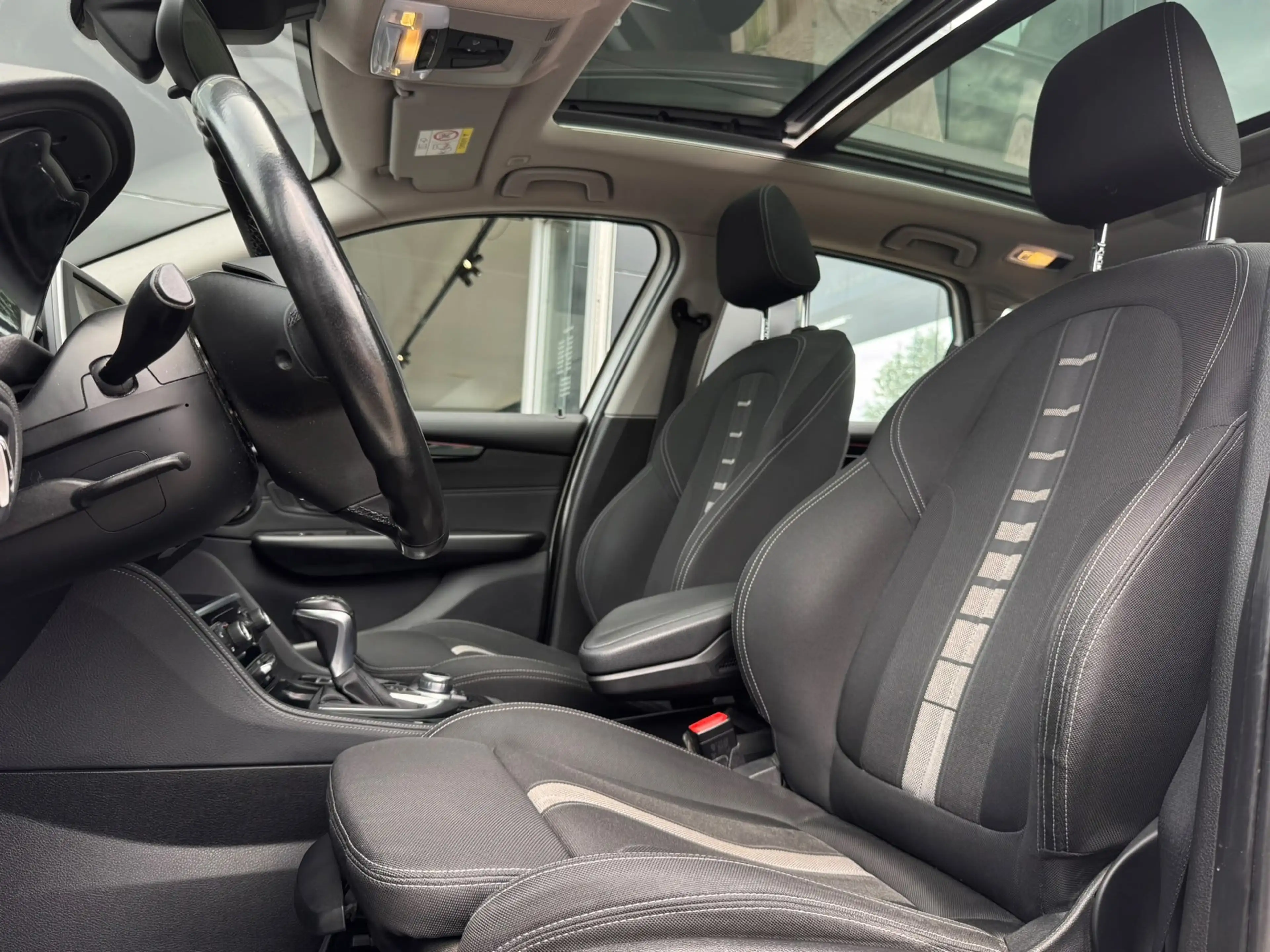 BMW 220 2-serie Active Tourer 220i Executive | Pano | Navi — photo 15