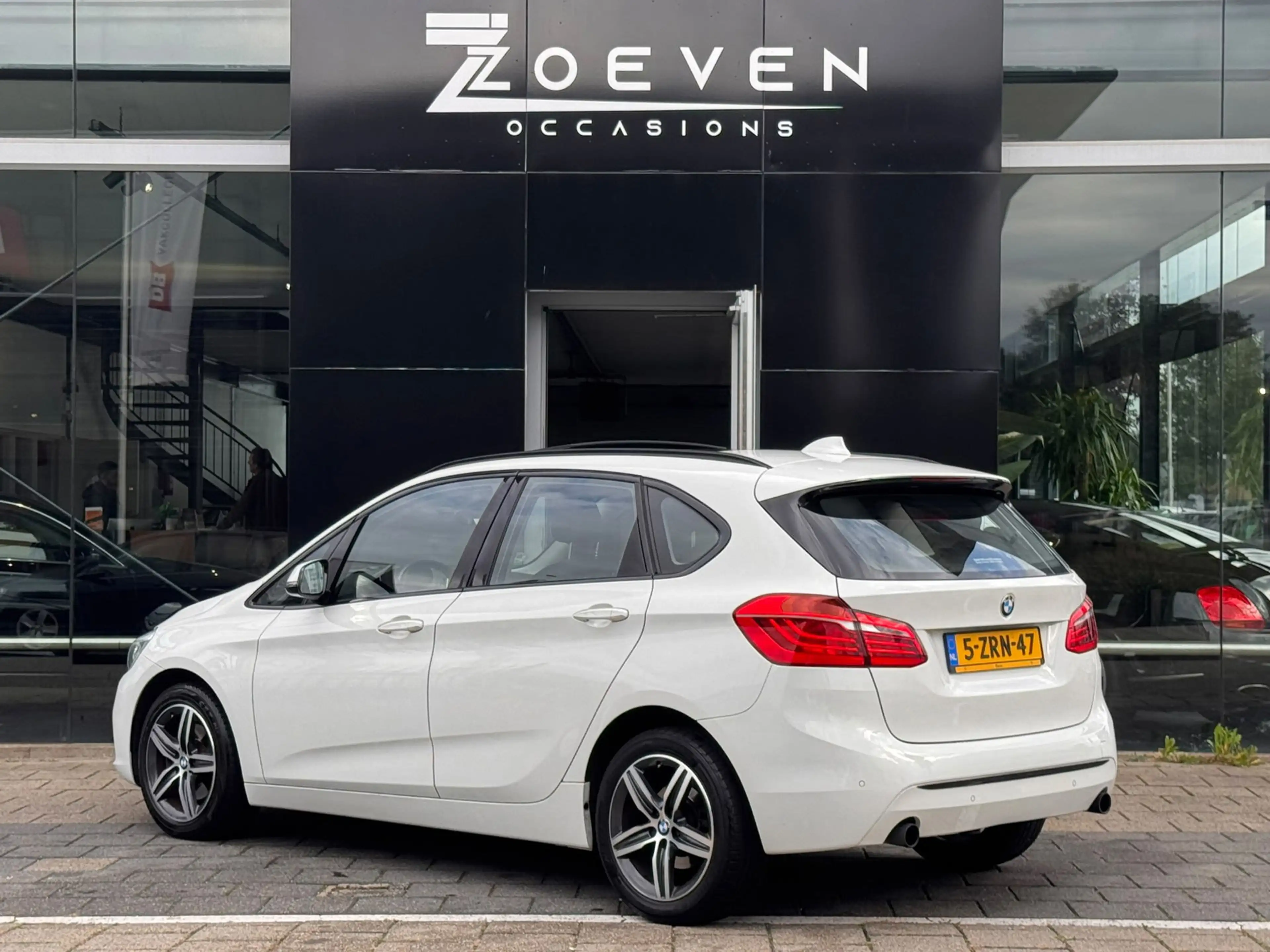 BMW 220 2-serie Active Tourer 220i Executive | Pano | Navi — photo 3