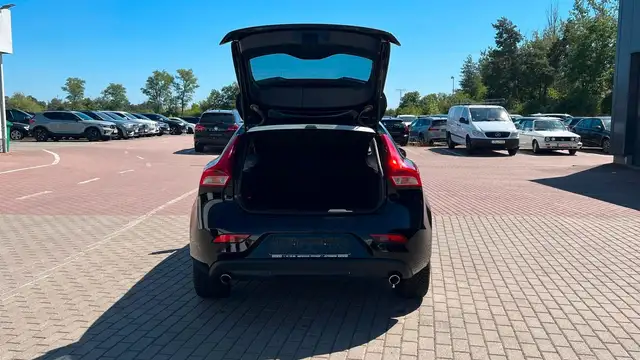 Volvo V40 view 6