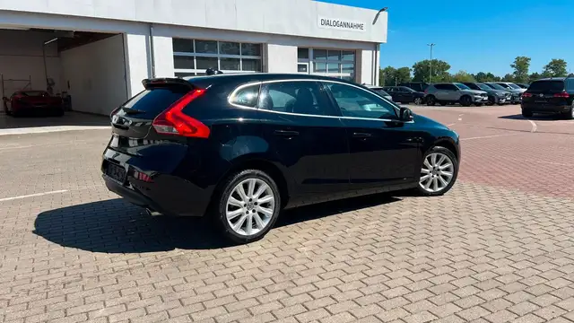 Volvo V40 view 7