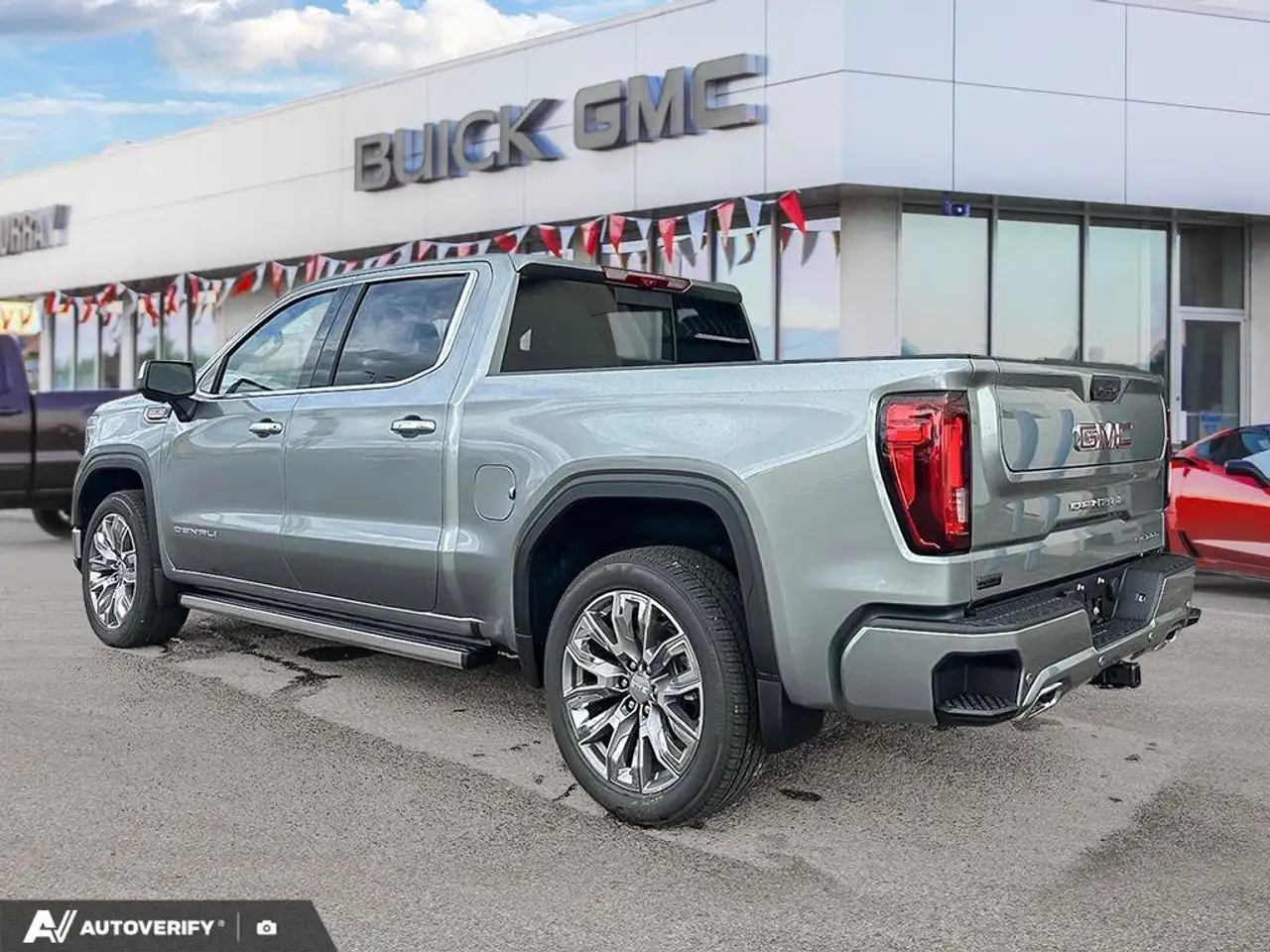 GMC Sierra 1500 снимка GMC Sierra 1500