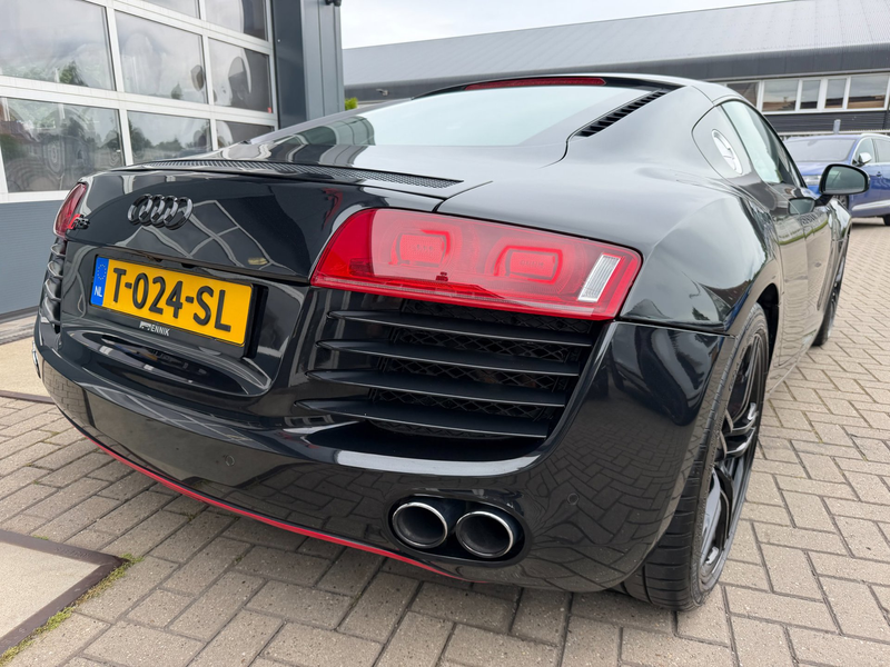 Audi R8 4.2 V8 FSI Quattro / Carbon / B&O / Alcantara / in — photo 23