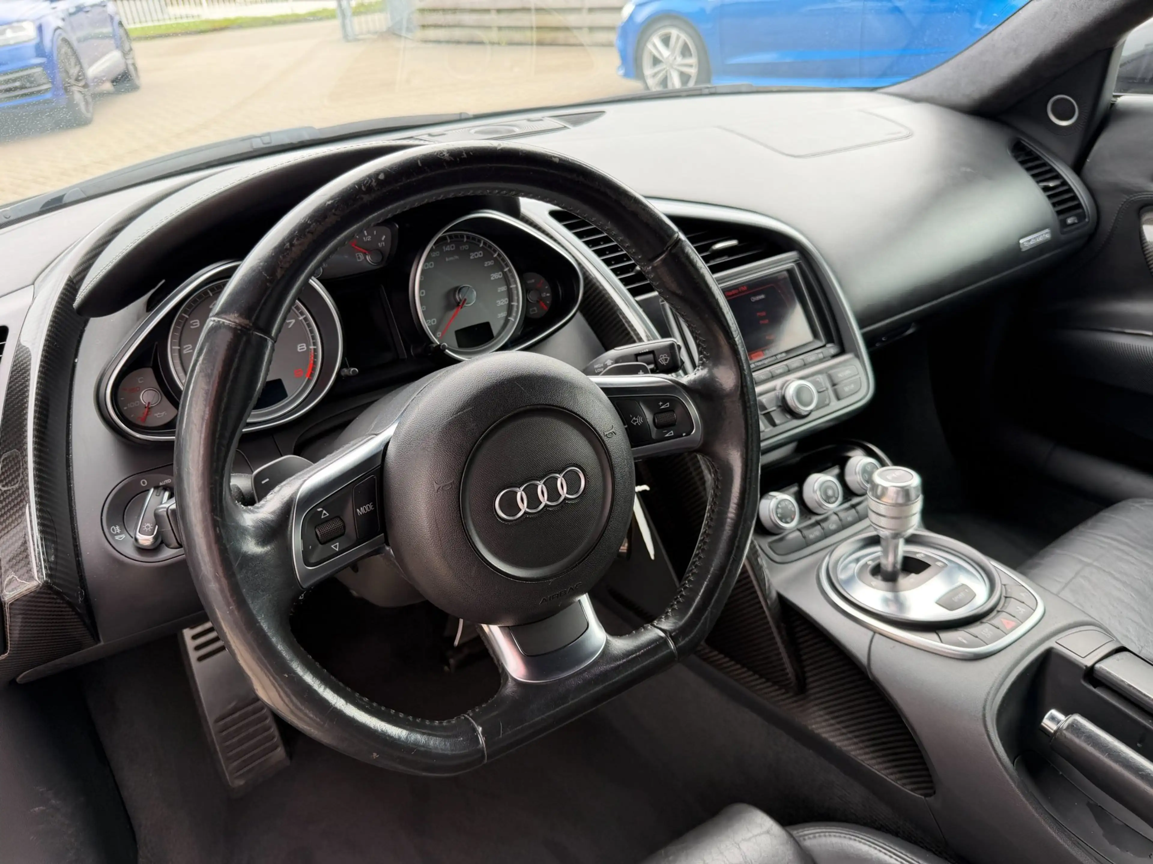 Audi R8 4.2 V8 FSI Quattro / Carbon / B&O / Alcantara / in — photo 33