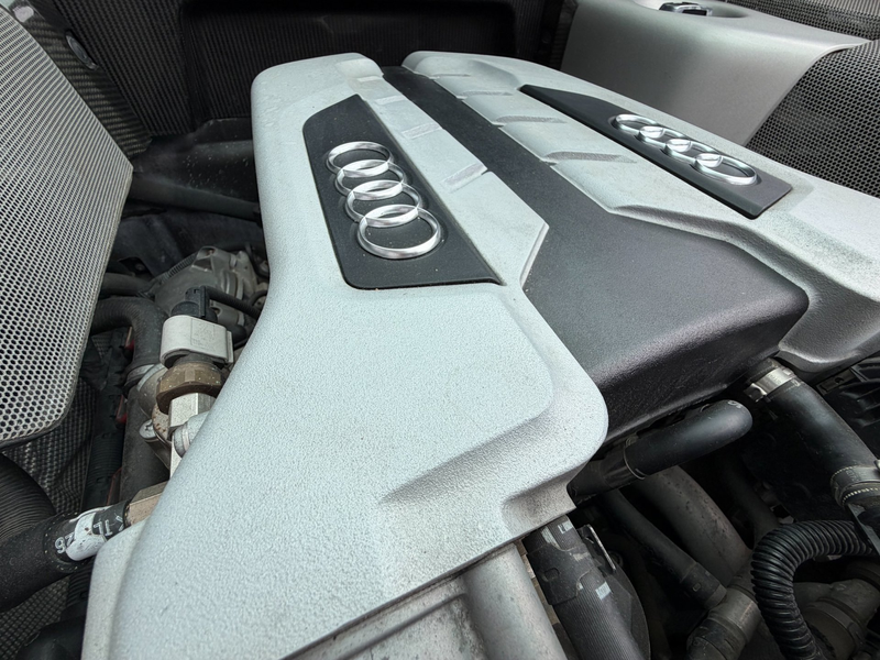 Audi R8 4.2 V8 FSI Quattro / Carbon / B&O / Alcantara / in — photo 45