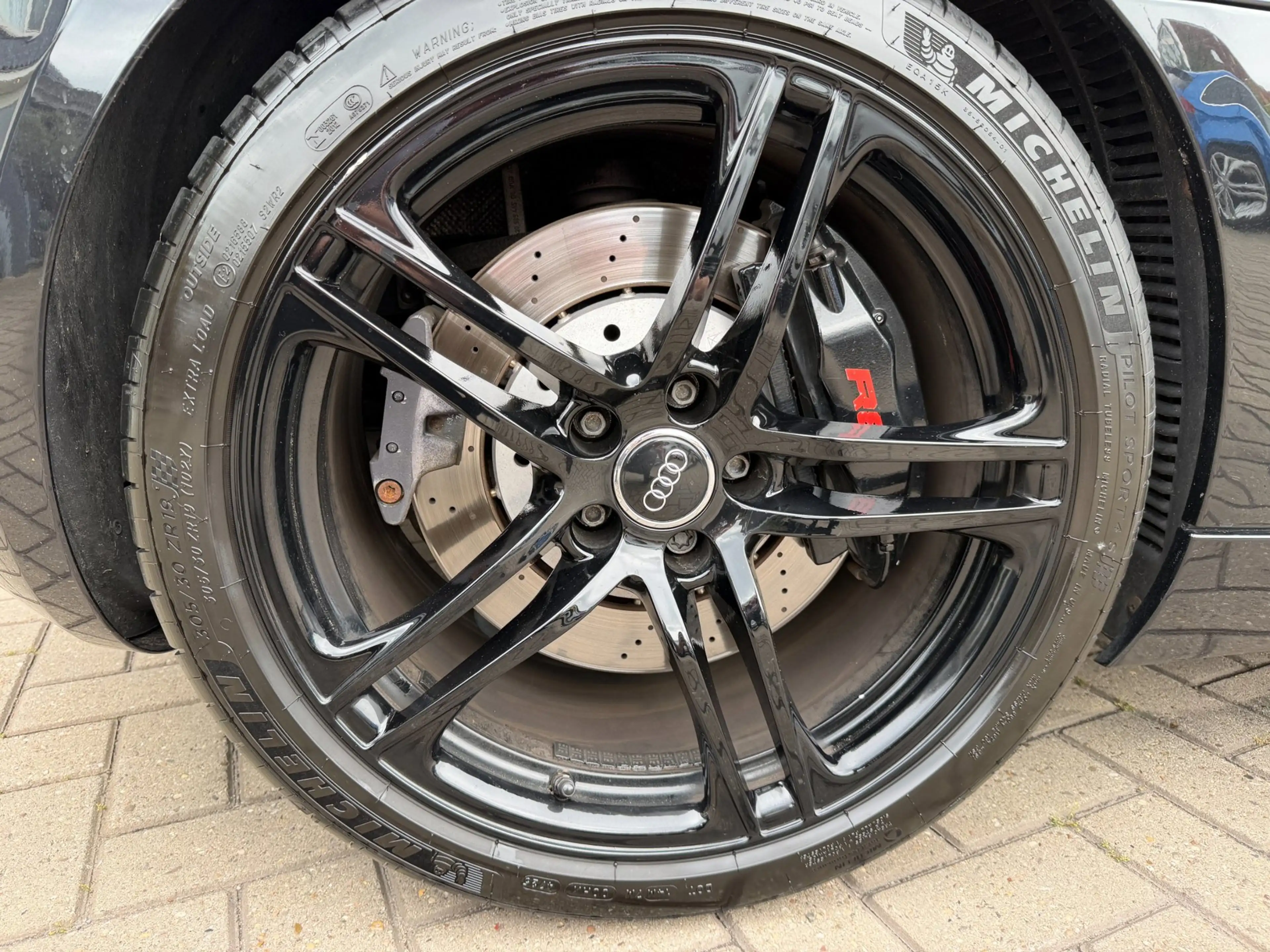 Audi R8 4.2 V8 FSI Quattro / Carbon / B&O / Alcantara / in — photo 22