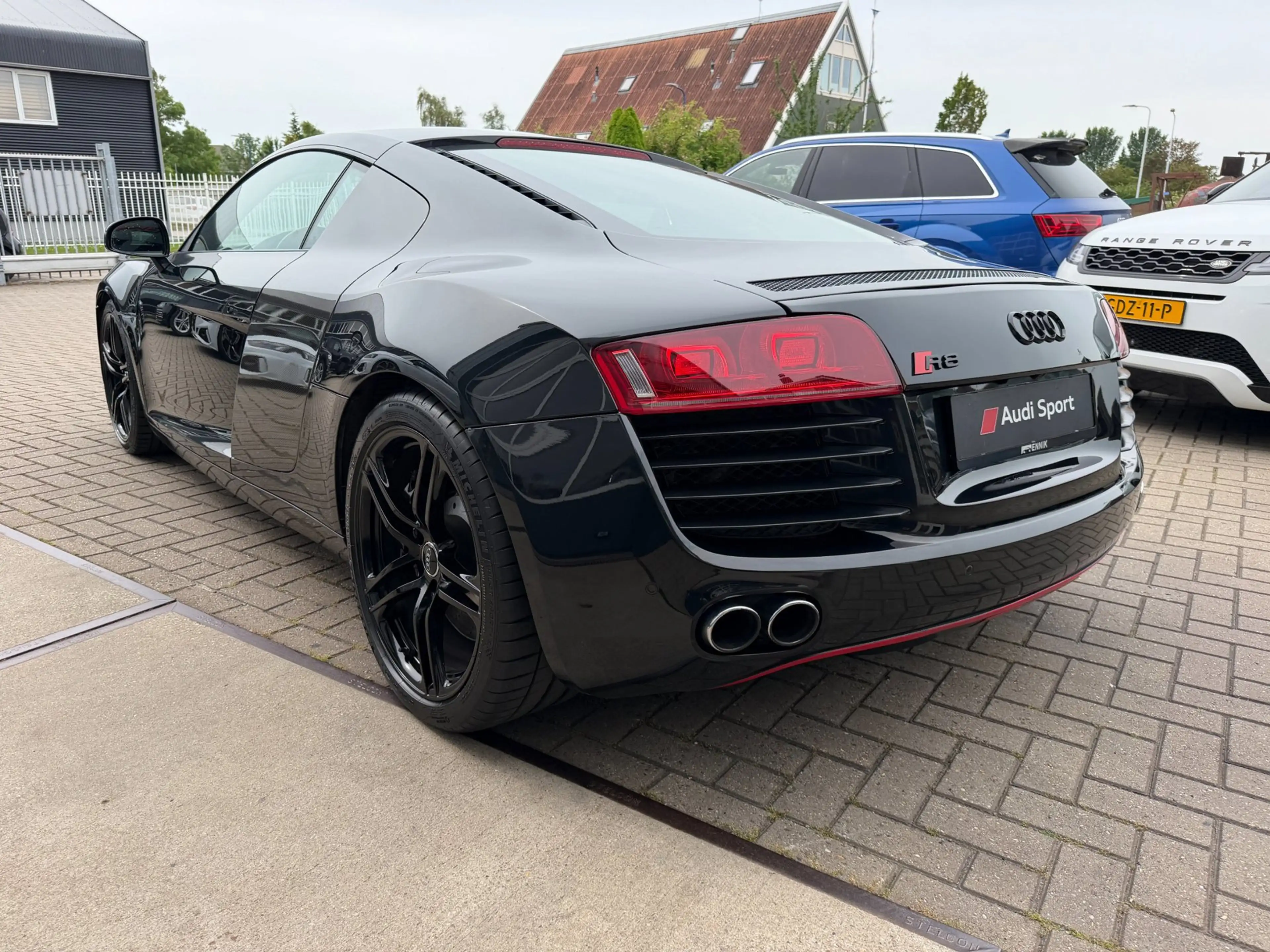 Audi R8 4.2 V8 FSI Quattro / Carbon / B&O / Alcantara / in — photo 11