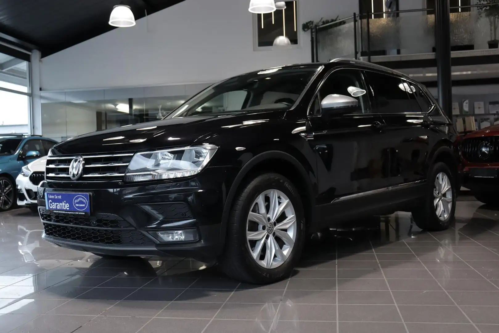 Volkswagen Tiguan Allspace 2.0 TDI DSG Comfortl. 4M 7-SITZE Noir - 2
