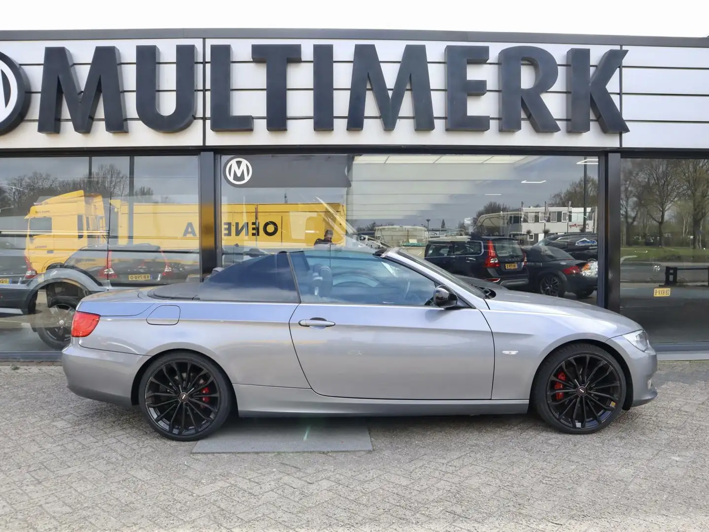 BMW 320 3-serie Cabrio 320i High Executive Bleu - 2