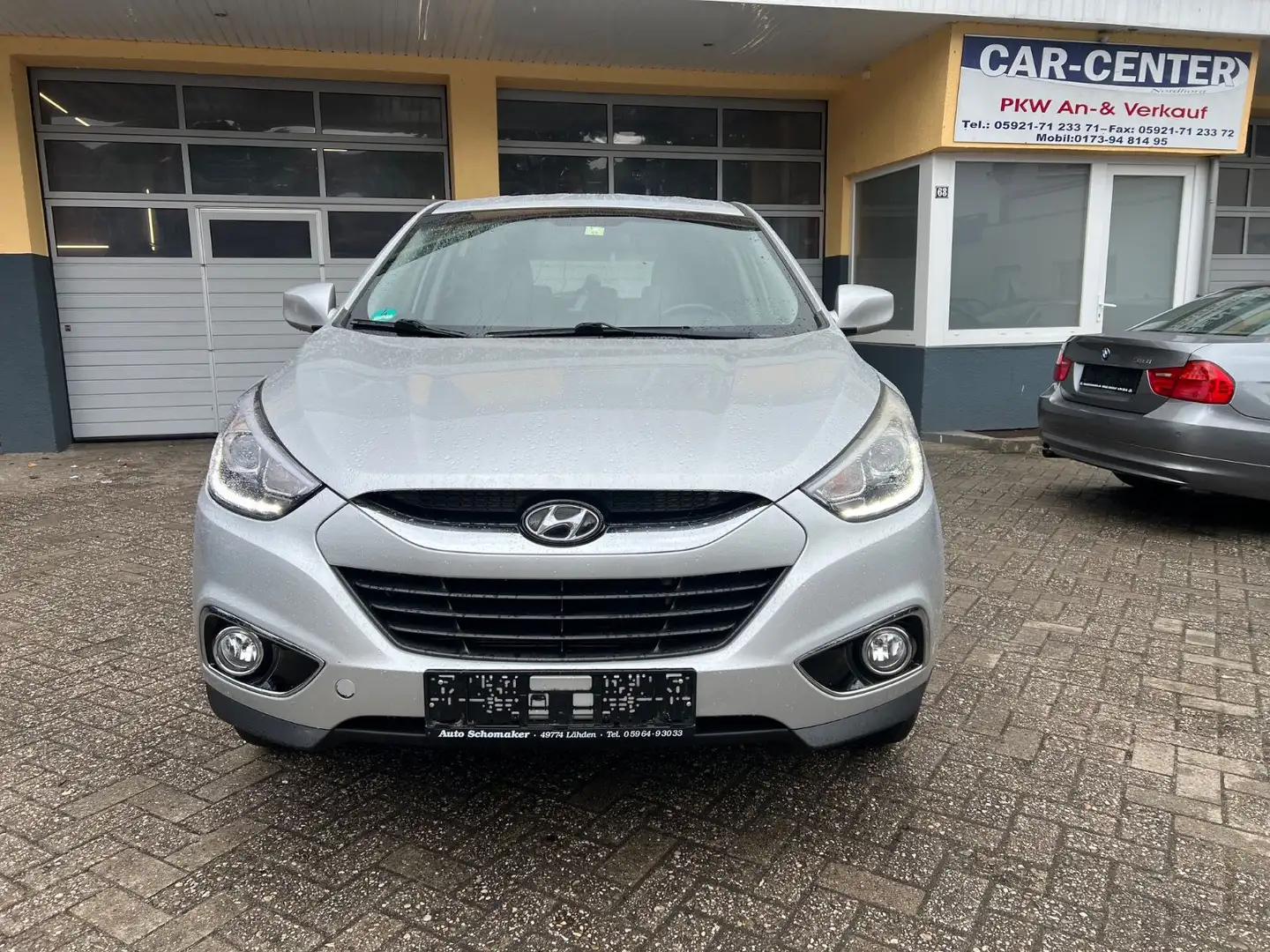 Hyundai iX35 2.0l CRDi Finale Silver Paket 4WD*AHK** Silber - 2