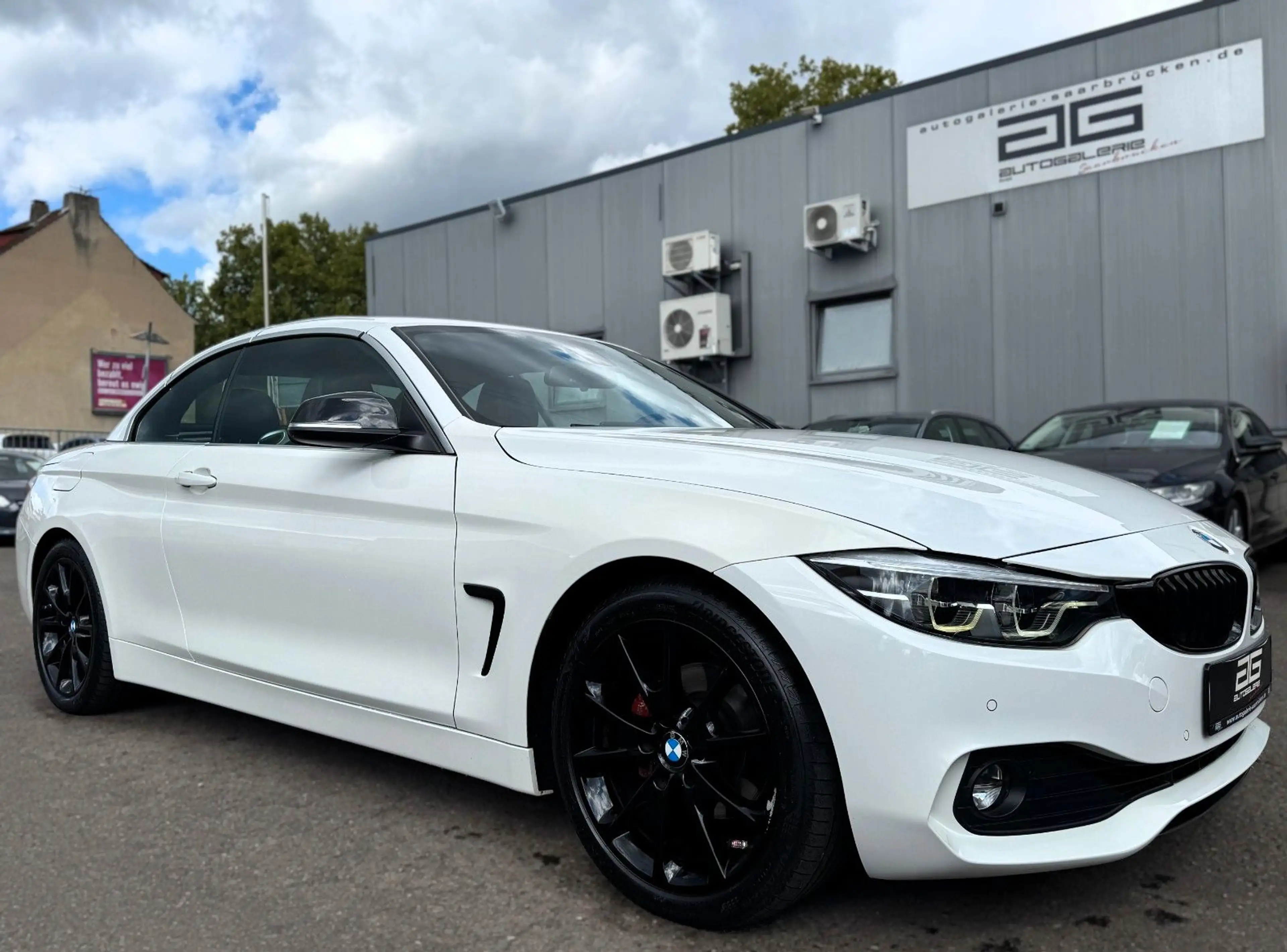 BMW 420 i Cabrio Autom. *LEDER/HUD/AIRSCARF/NAVI/LED*