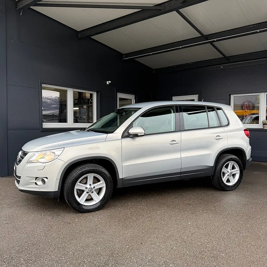 Volkswagen Tiguan 1,4 TSI Trend&Fun BMT Grau - 2