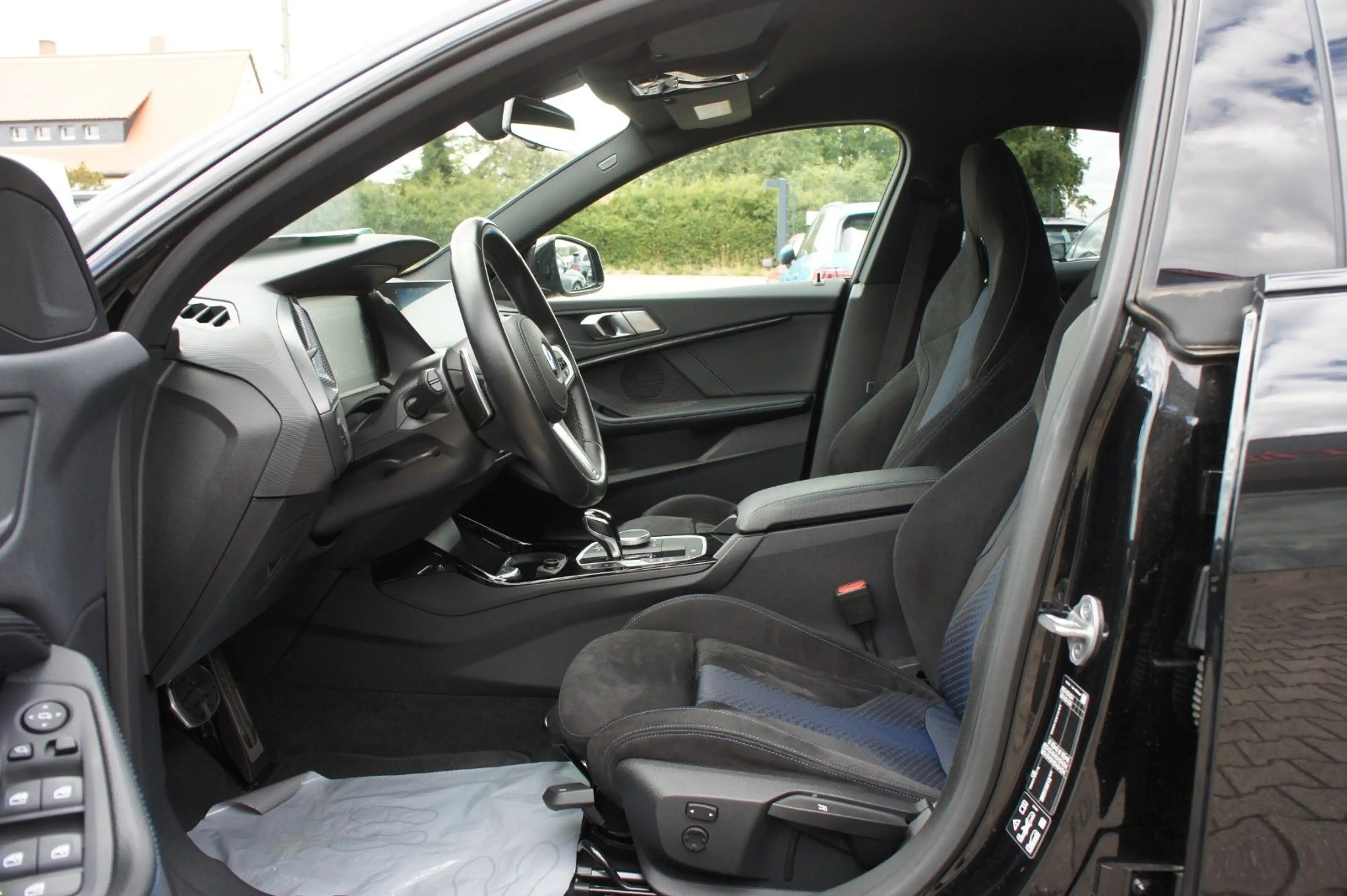 BMW 235 Gran Coupe xDrive *DAB*CARPLAY*KAMERA* — photo 12