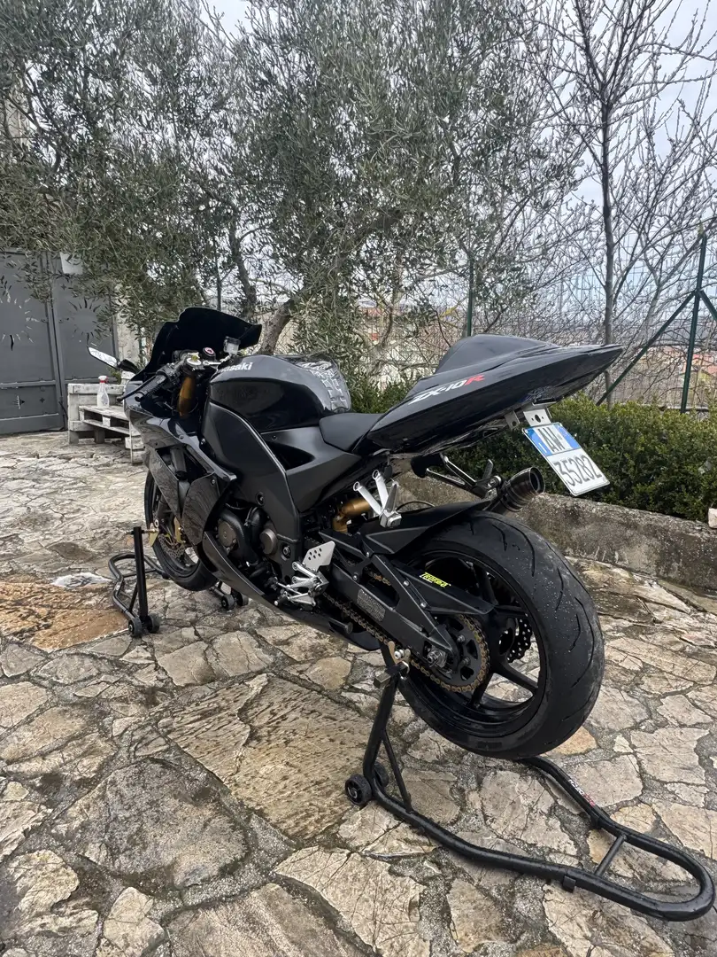 Kawasaki Ninja ZX-10R R - 2