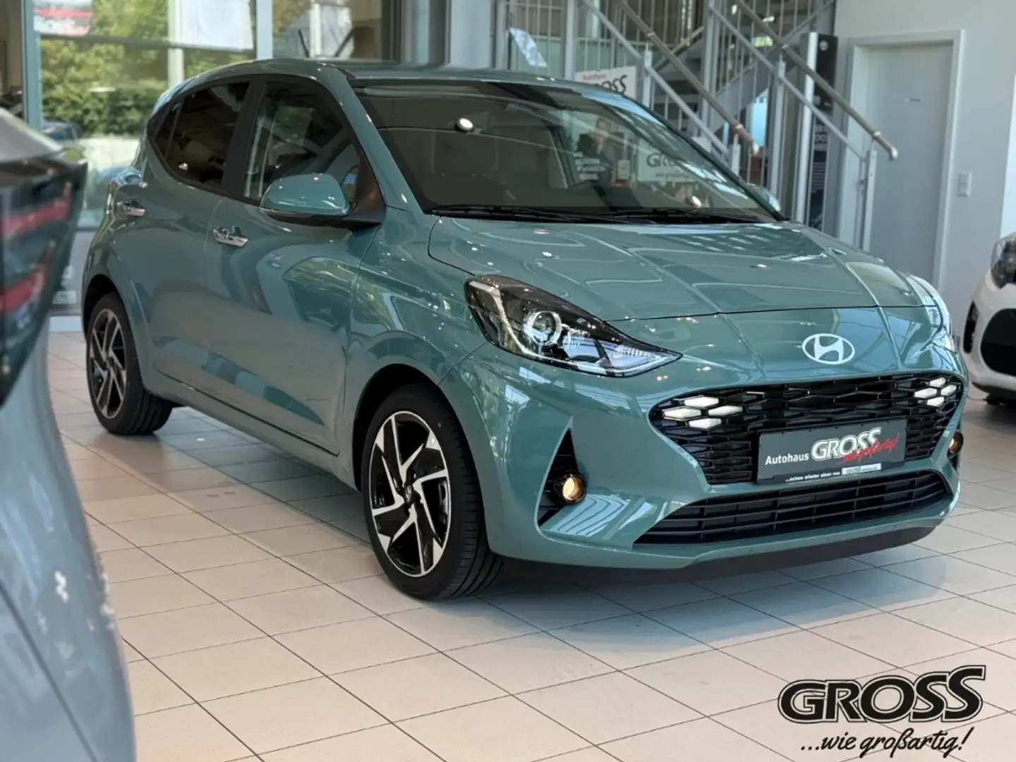 Hyundai i10 Prime 1.2 EU6e Sportpaket Navi Apple CarPlay Andro Grün - 2