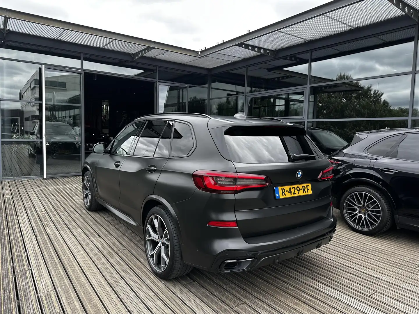 BMW X5 xDrive45e High Executive | SKY LOUNGE | CRAFTED CL Wit - 2