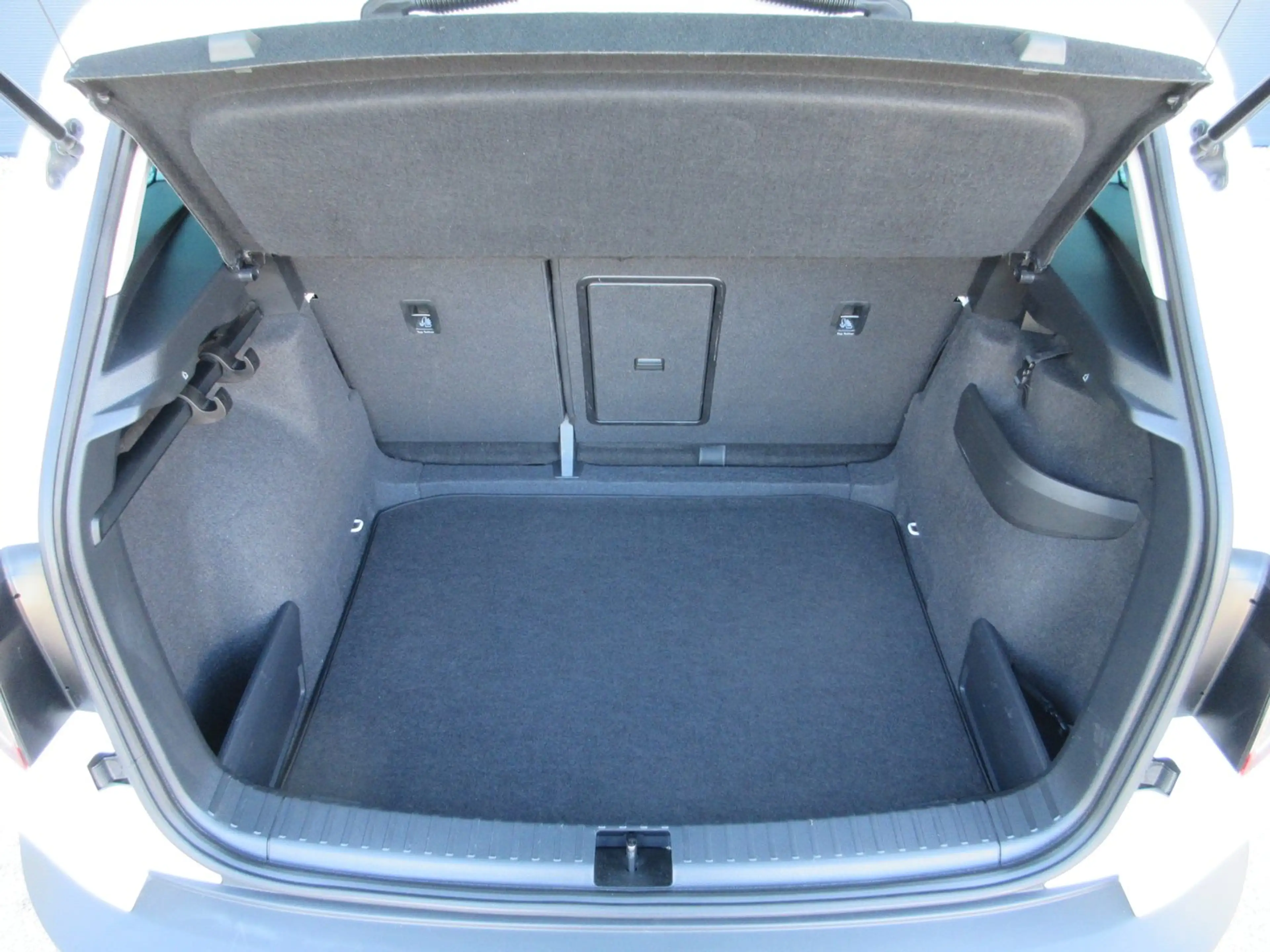 Skoda Karoq Ambition SC TSI — photo 15