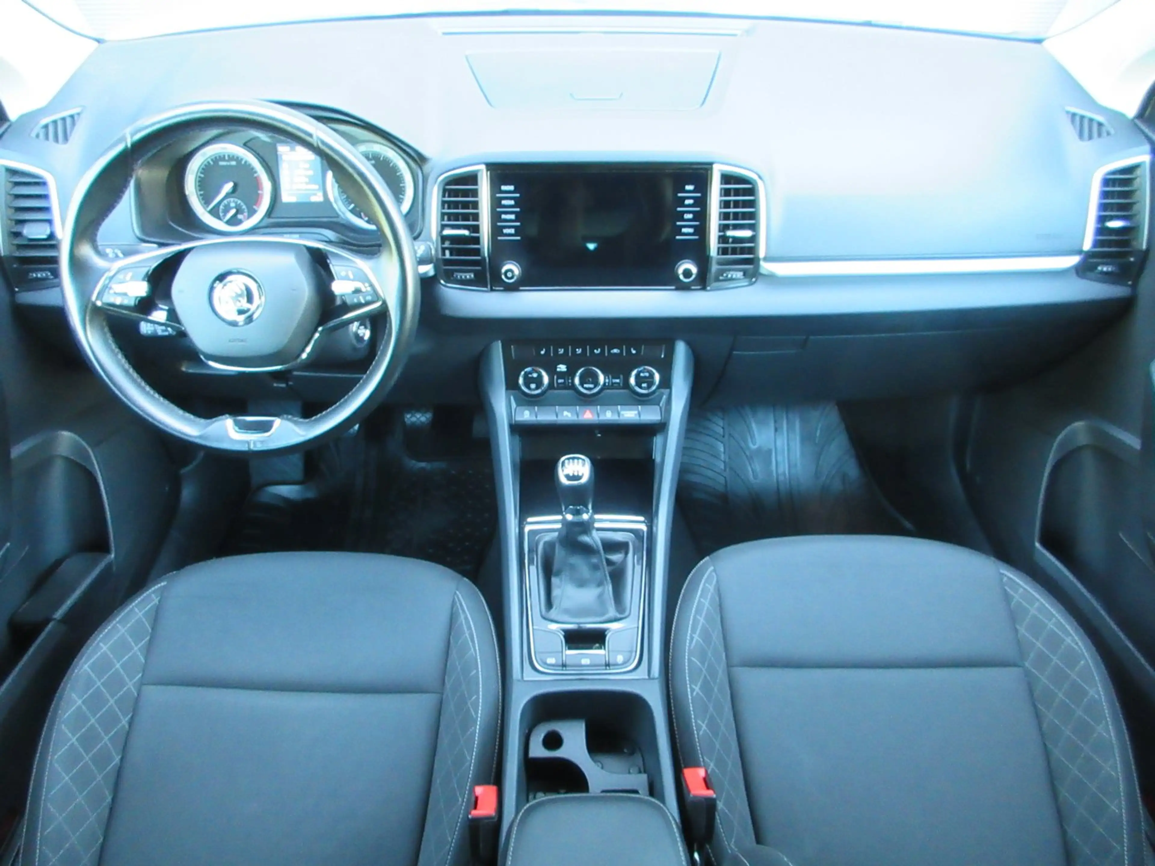 Skoda Karoq Ambition SC TSI — photo 13