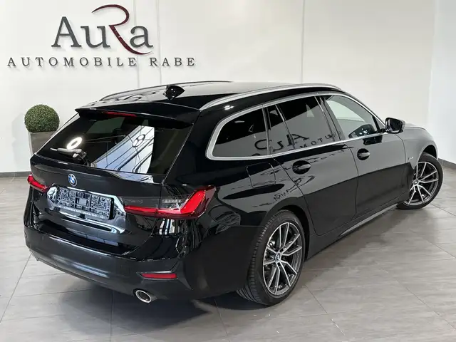 BMW 3 Series view 5