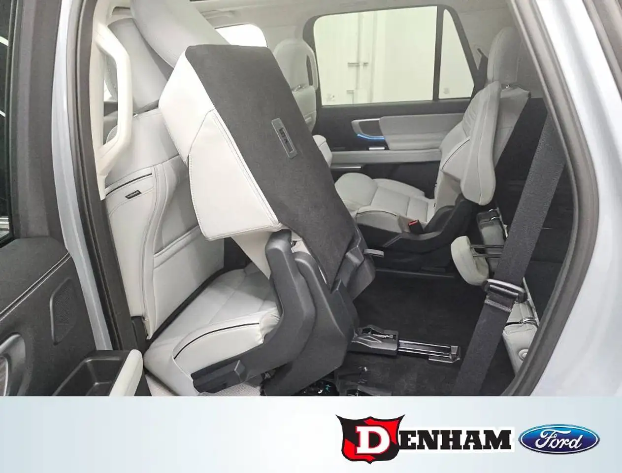 Ford Expedition снимка Ford Expedition