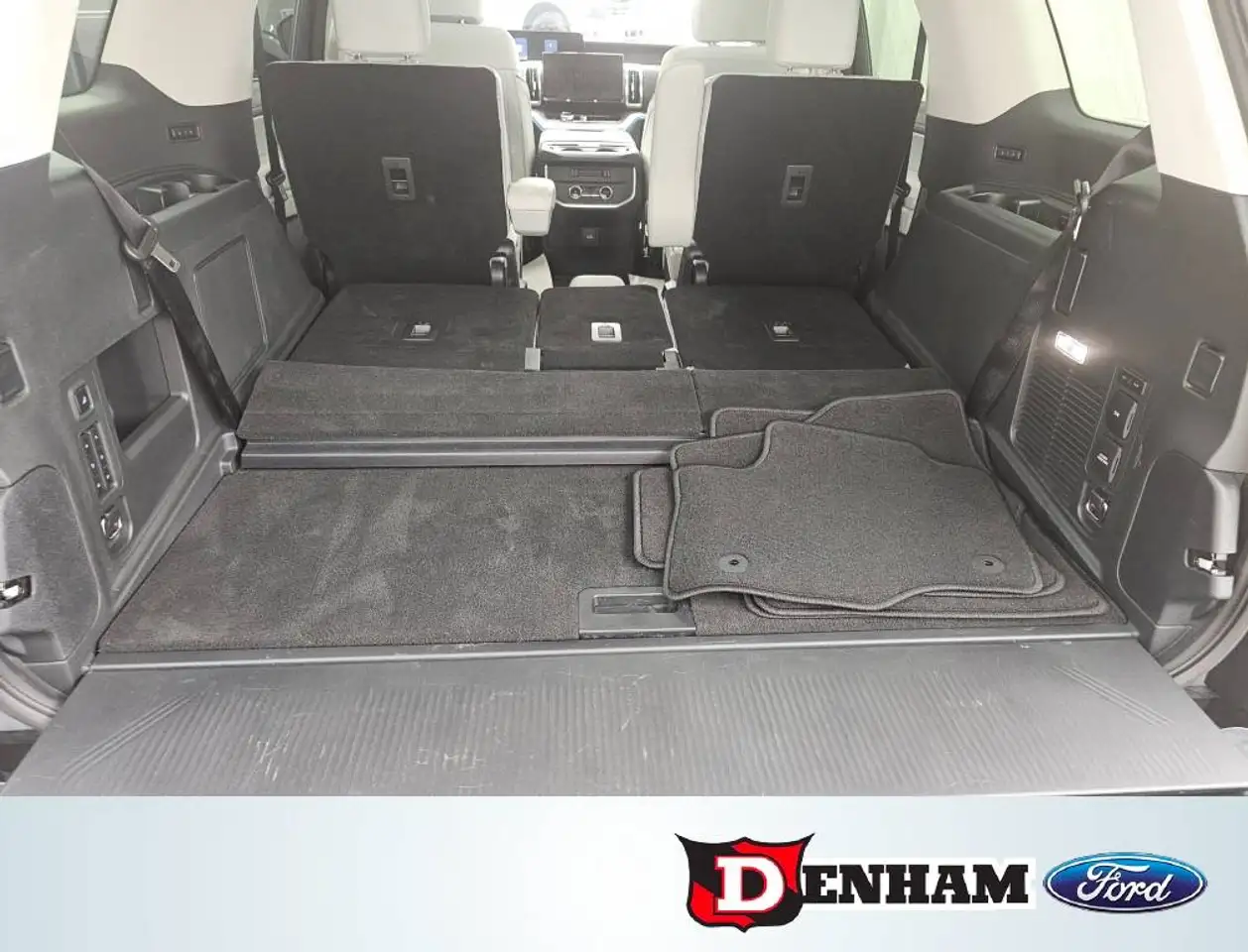 Ford Expedition снимка Ford Expedition