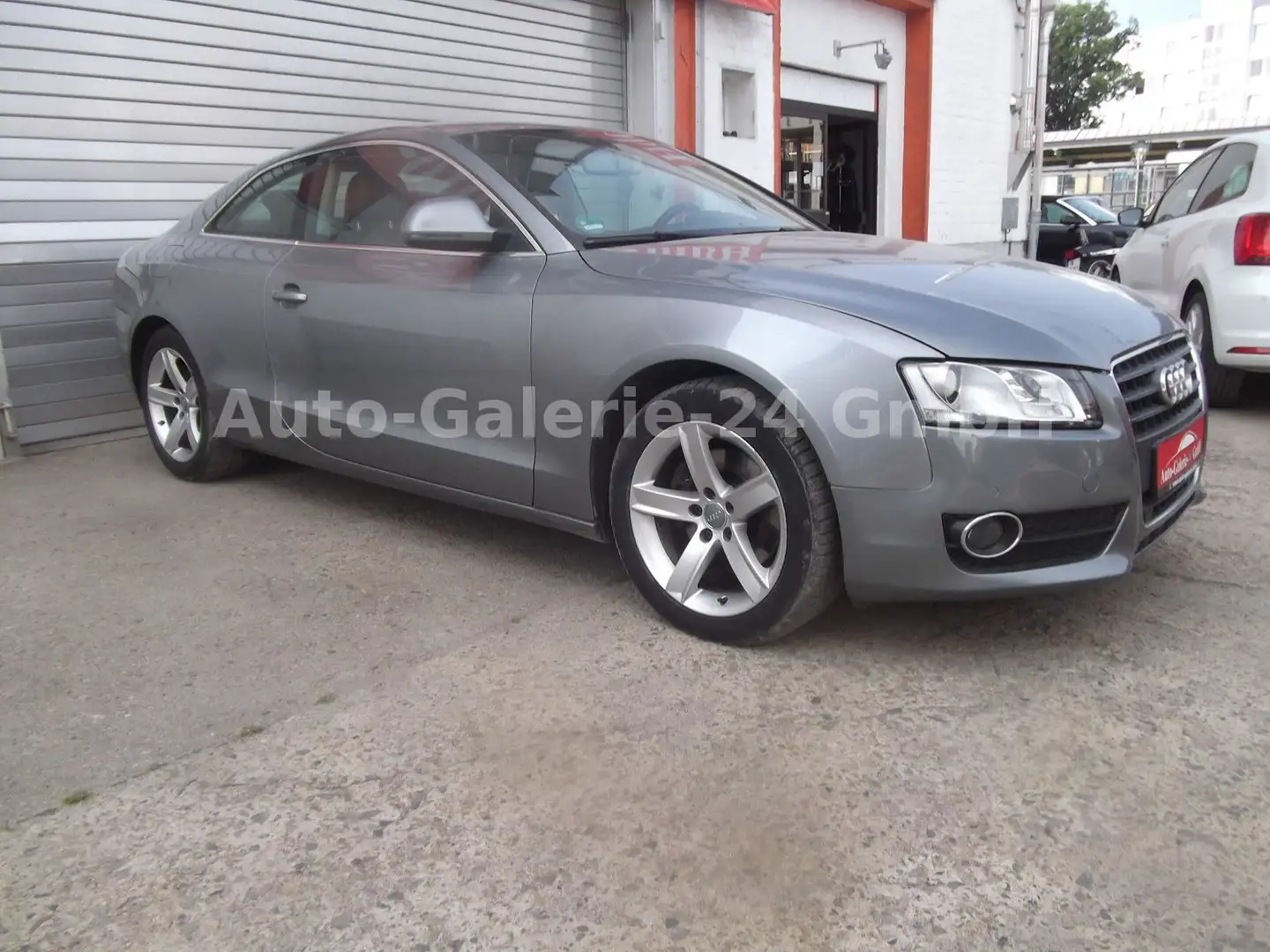 Audi A5 Coupe 1.8 TFSI Grijs - 2