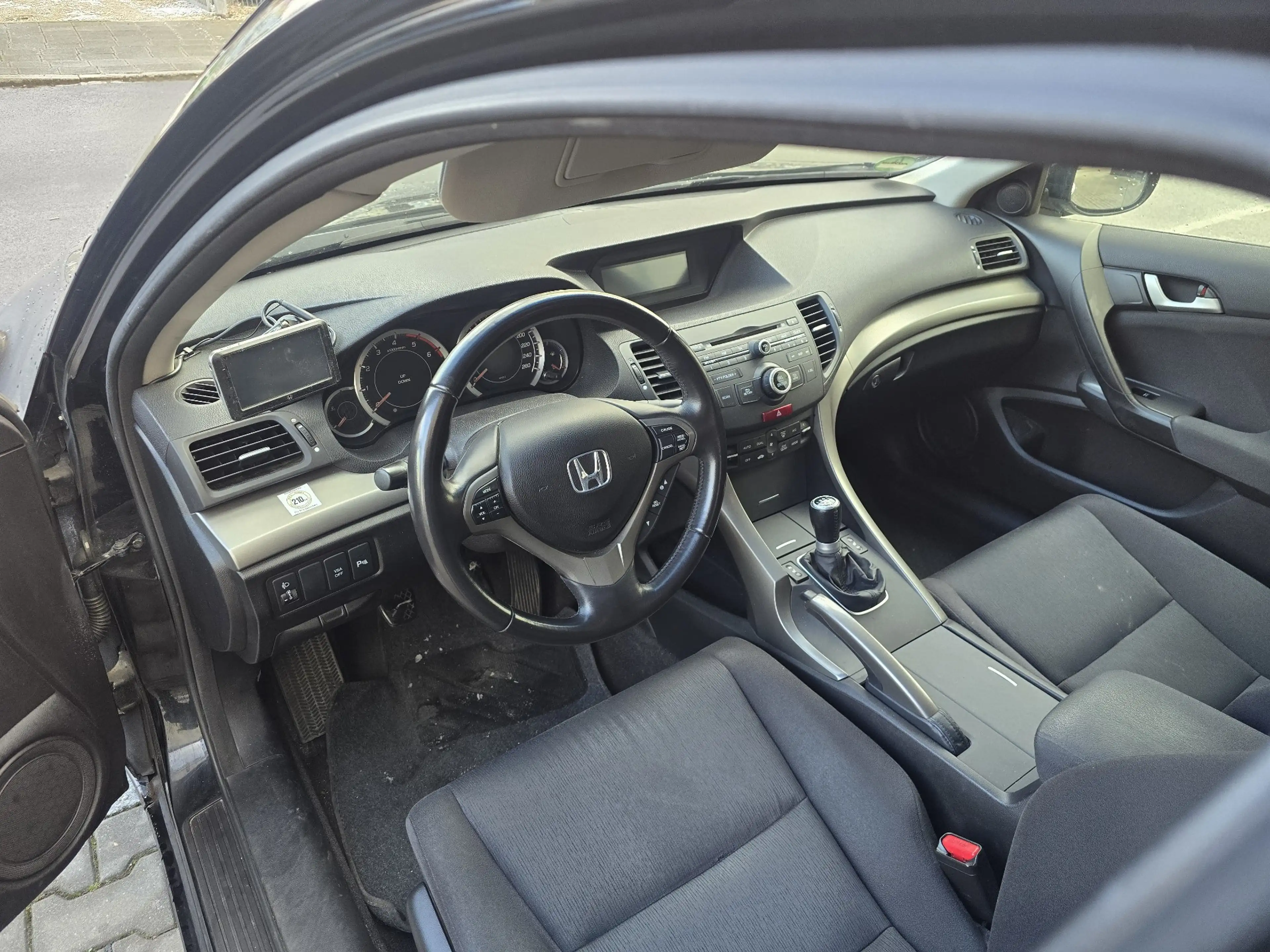 Honda Accord Elegance — photo 9