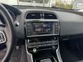 Jaguar XE 20d Portfolio Aut. *Gepflegter Zustand; PANO; ACC* Rot - thumbnail 13