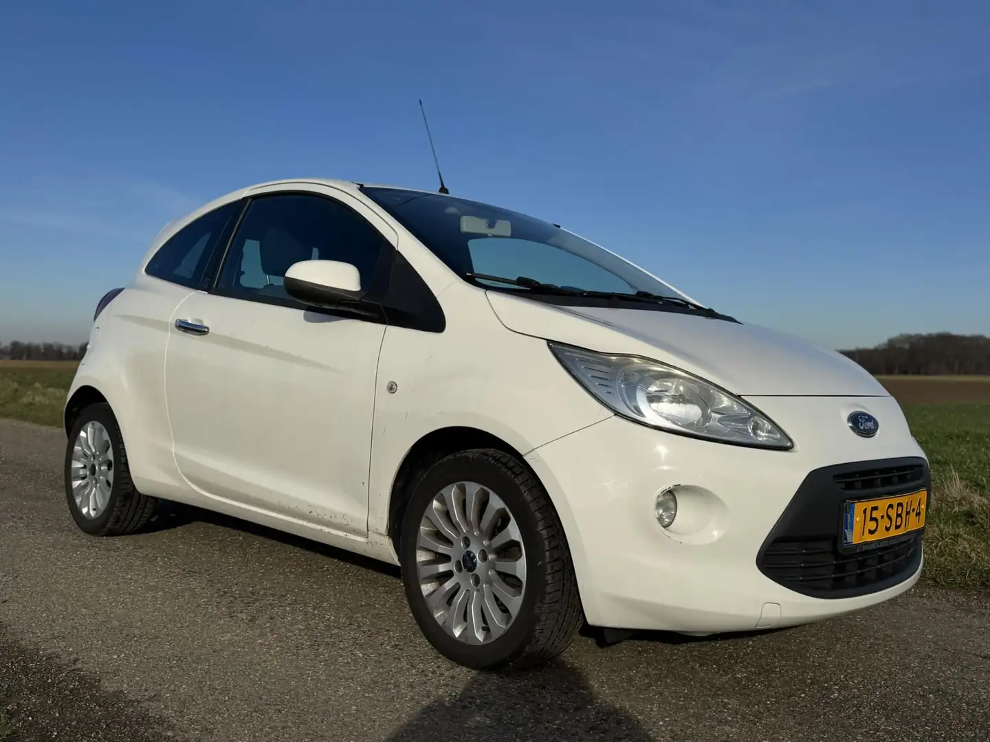 Ford Ka/Ka+ 1.2 Titanium X start/stop [airco] Weiß - 2