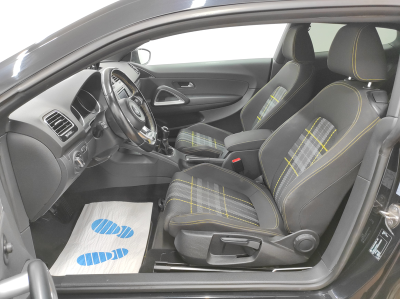 Volkswagen Scirocco 1.4 TSI NAVI KLIMAA SHZ 6-GANG PDCv+h EURO-6 SPORT — photo 9