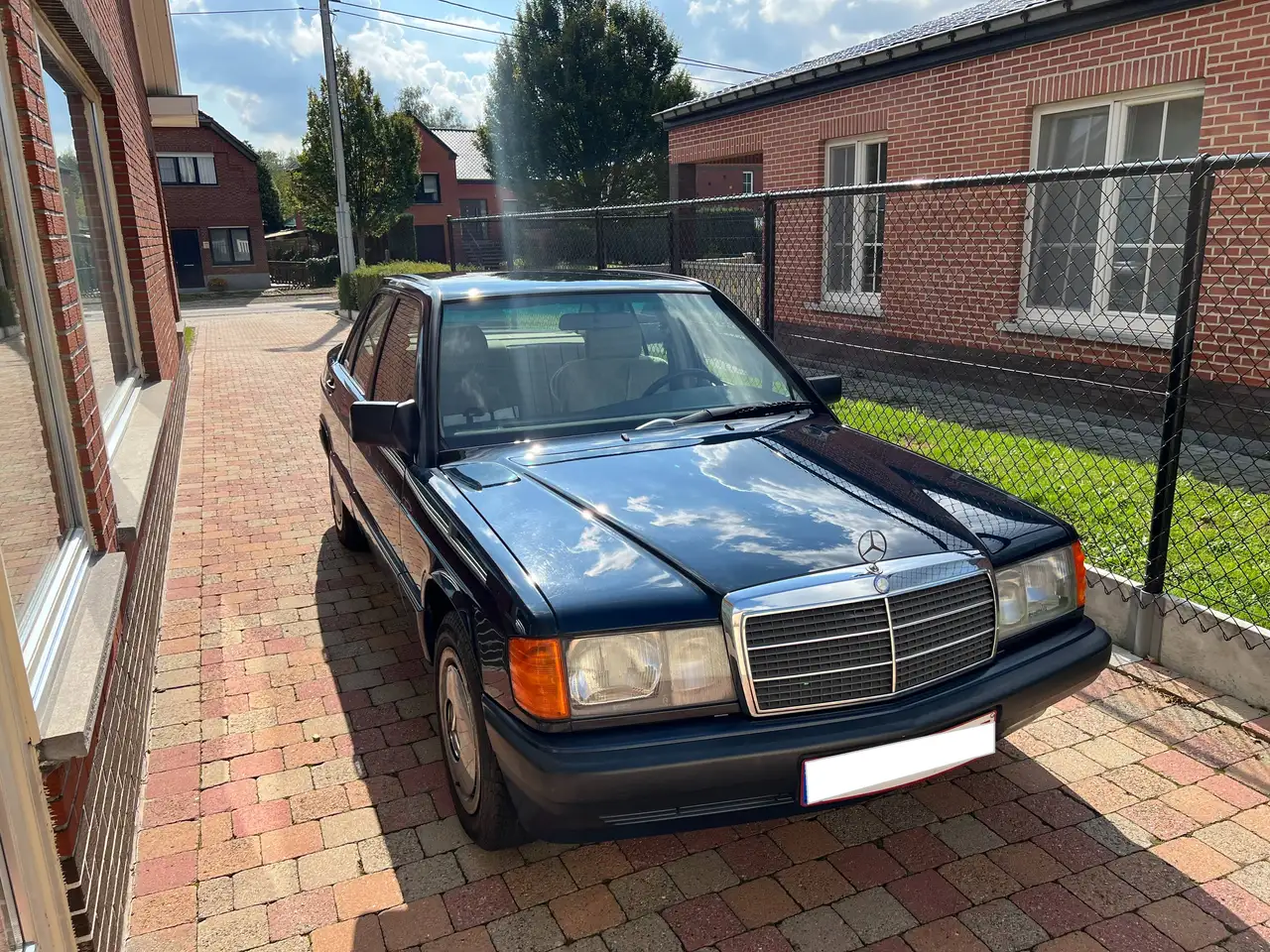 Mercedes-Benz 190E 1.8 Automaat, foto 2
