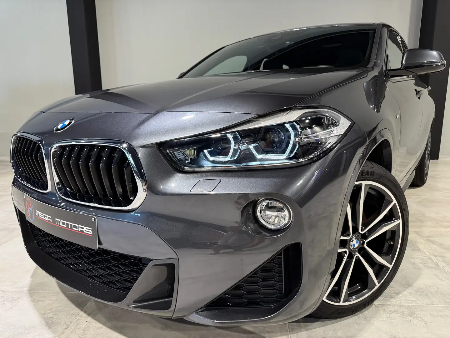 BMW X2 2.0 dA 150CV PACK M" B.AUTO8 NAVi PRO CUiR CLiM ++ Gris - 1