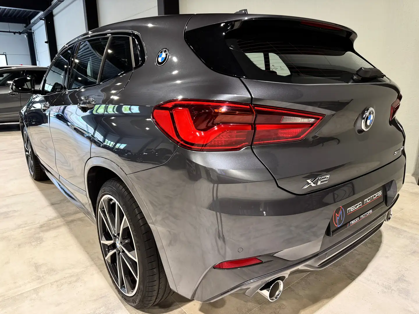 BMW X2 2.0 dA 150CV PACK M" B.AUTO8 NAVi PRO CUiR CLiM ++ Gris - 2
