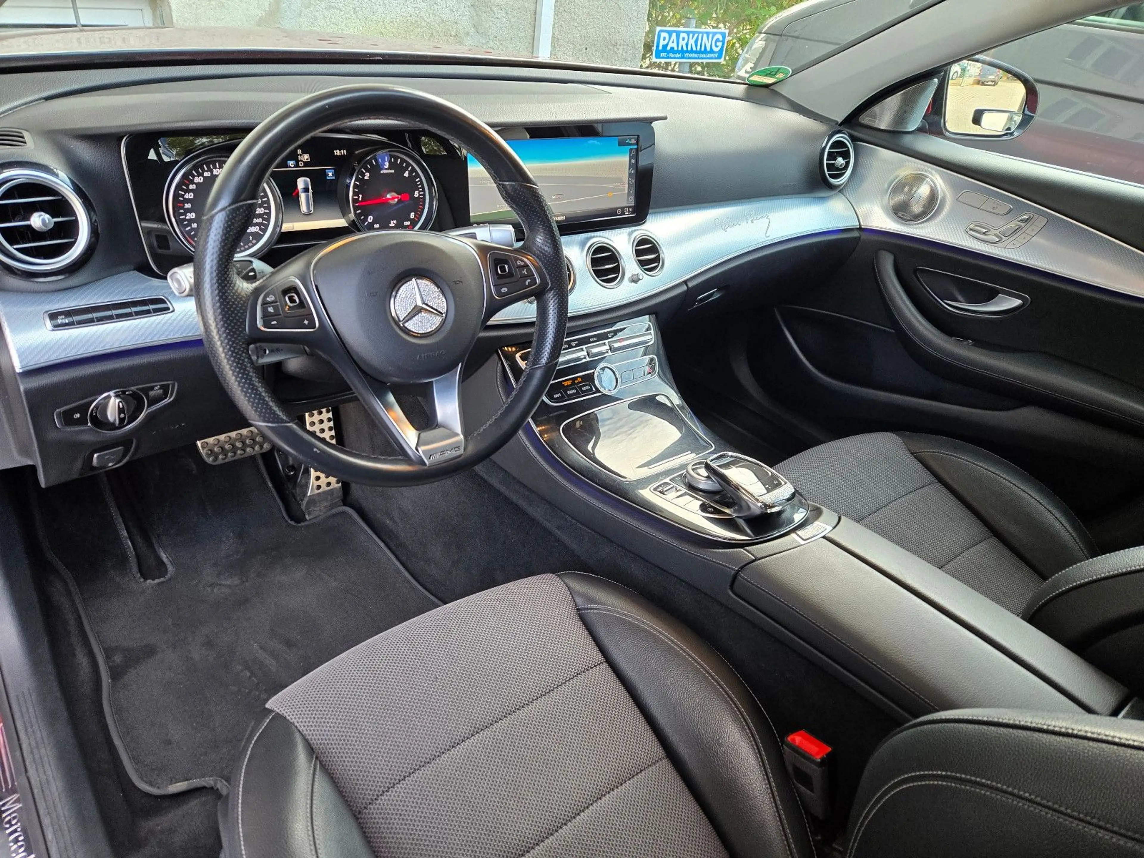 Mercedes-Benz E 350 E T 4Matic All-Terrain / Avantgarde — photo 11