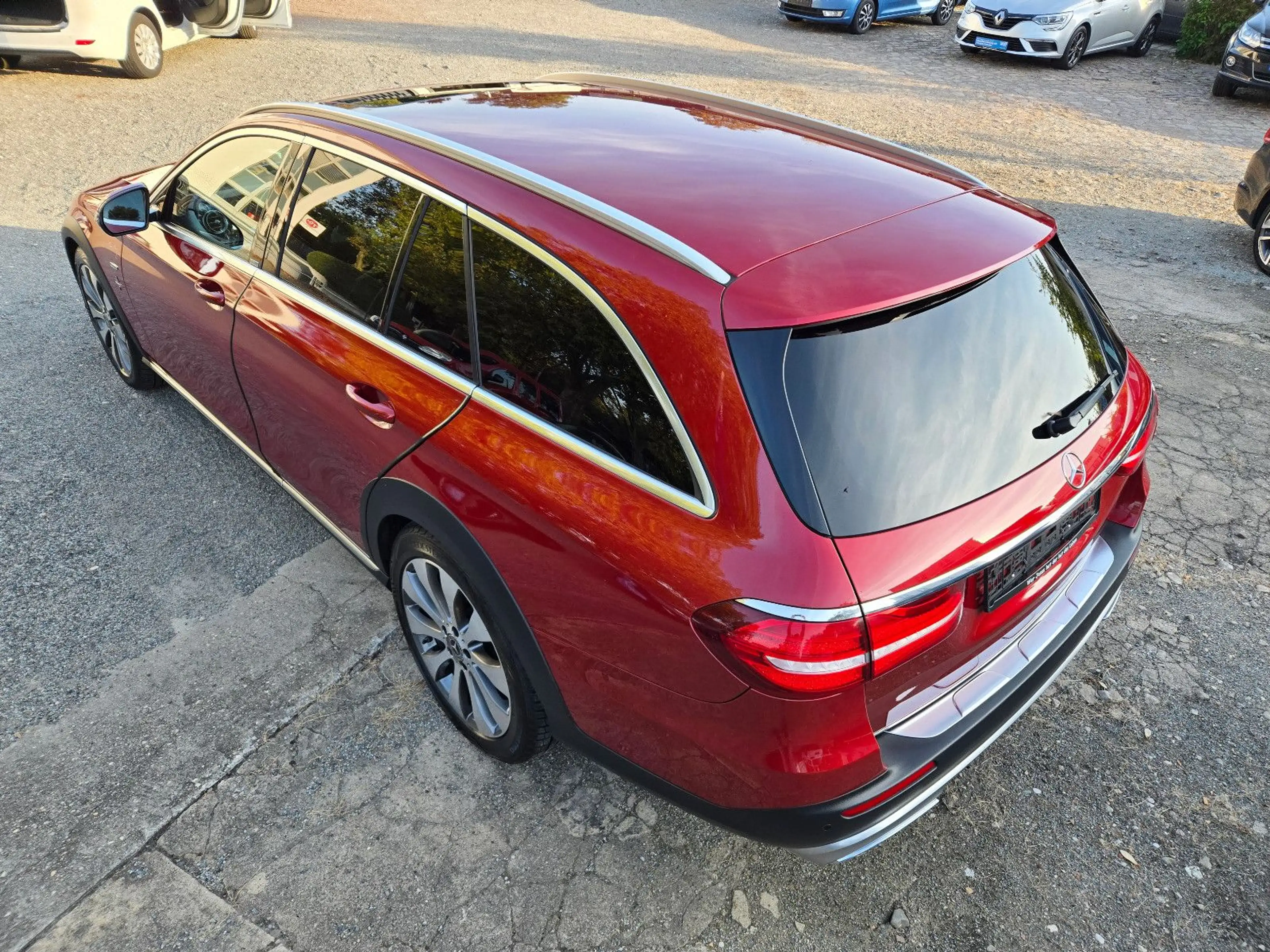 Mercedes-Benz E 350 E T 4Matic All-Terrain / Avantgarde — photo 5