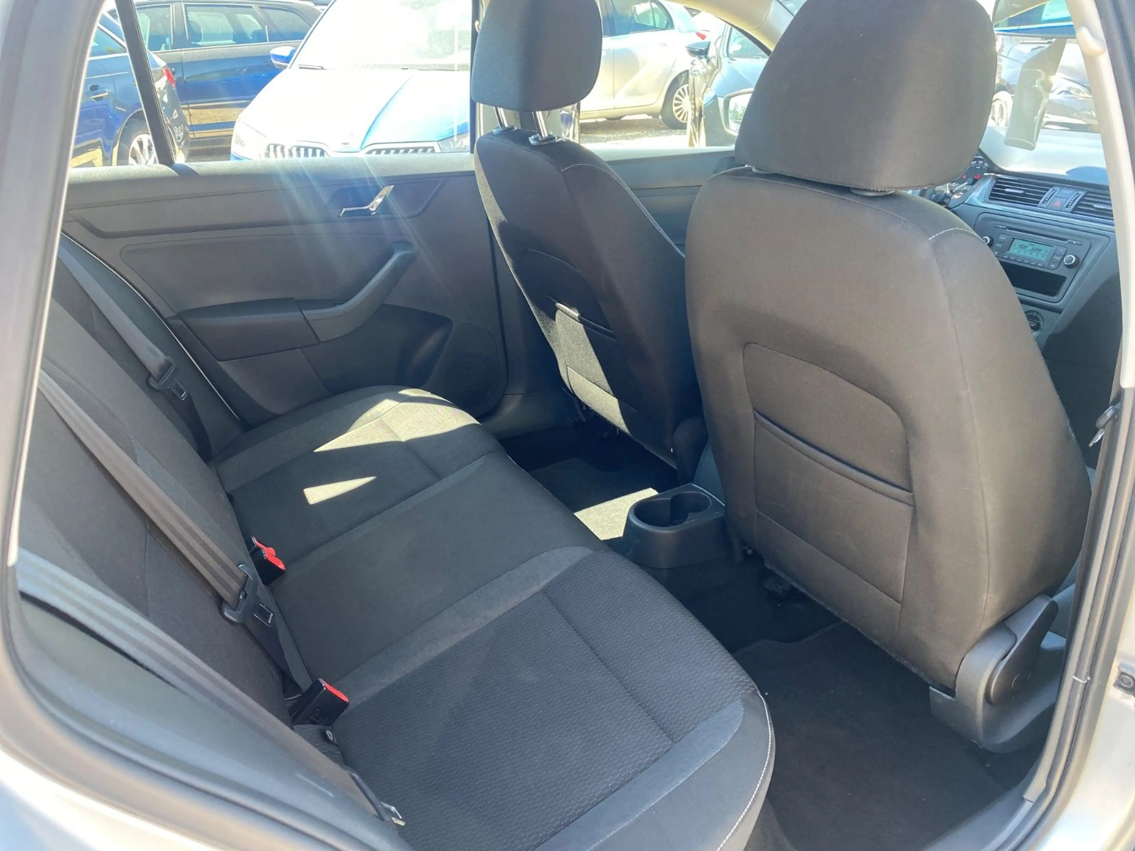 Skoda Rapid/Spaceback 1.2 TSI Ambition Spaceback PDC 2.Hand — photo 14