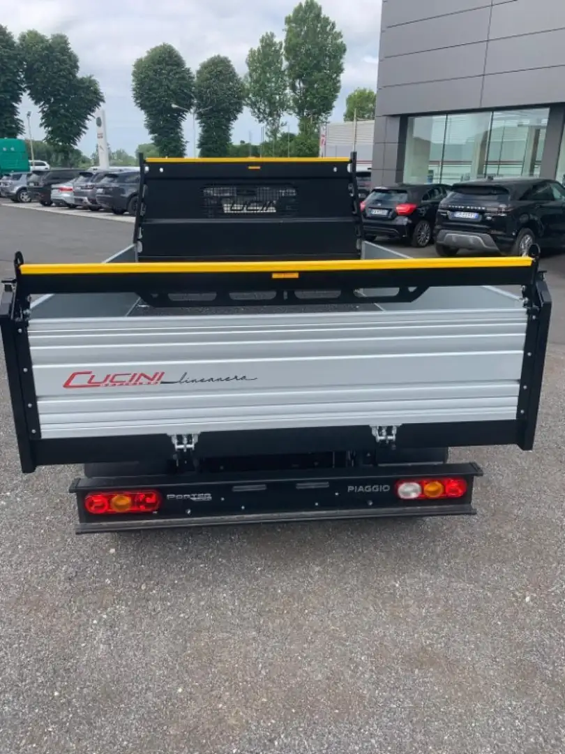 Piaggio Porter NP6 1.5 PC Long Range LPG Cabinato Pro Grigio - 2