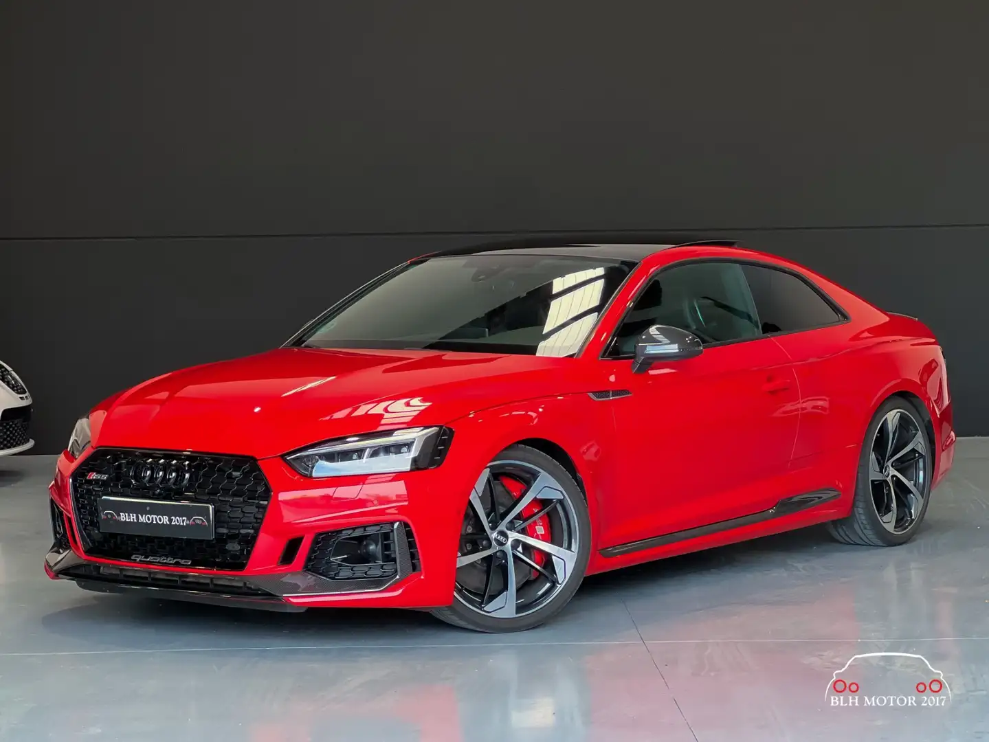 Audi RS5 Coupé 2.9 TFSI quattro tiptronic 331kW Rojo - 1