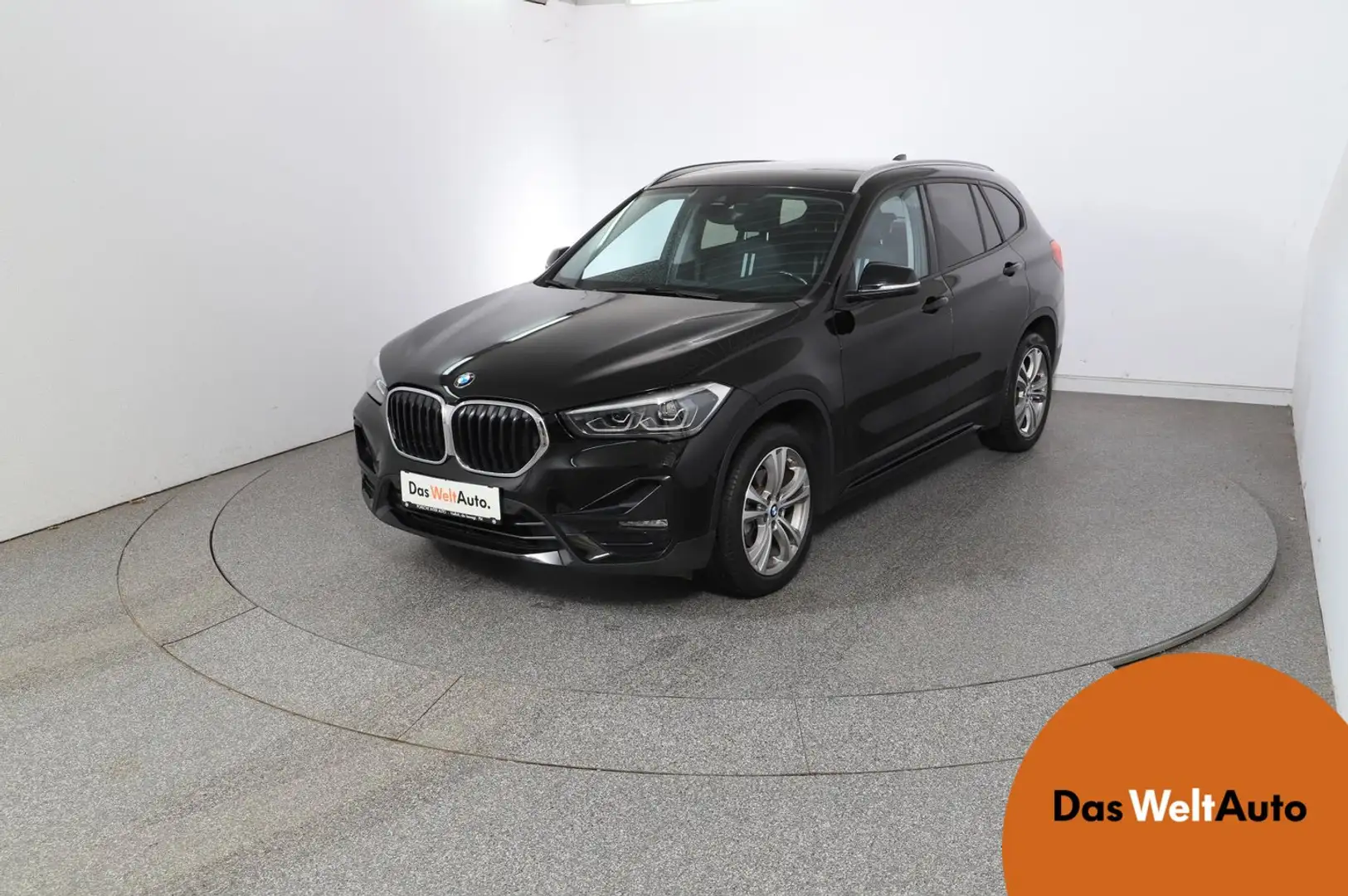 BMW X1 xDrive 18d Sport Line Schwarz - 1