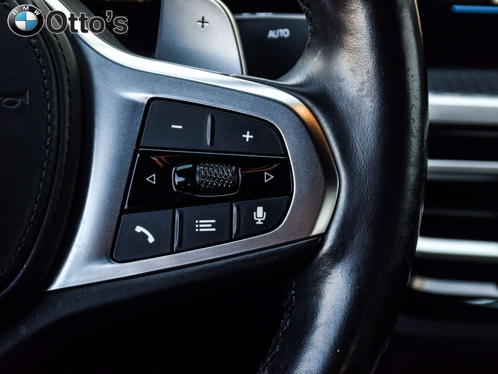 2023 BMW 3 Series xDrive Sedan thumb 17