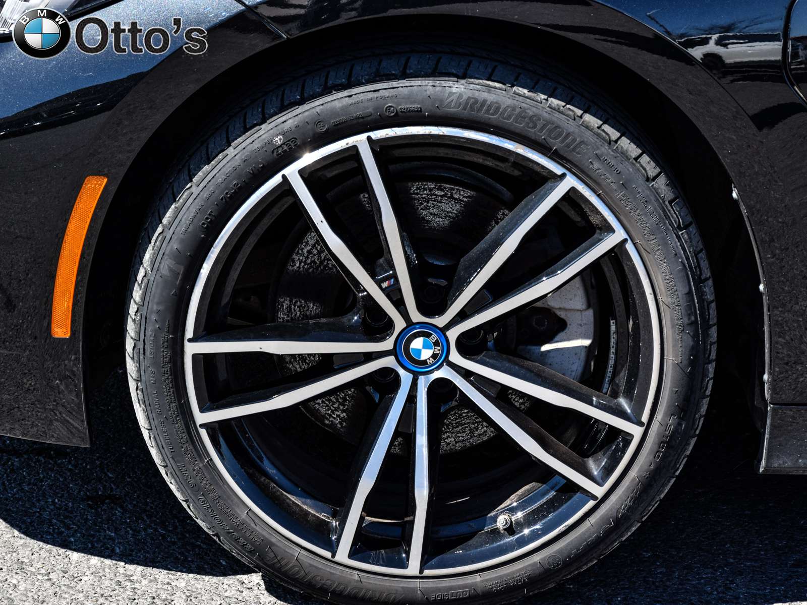 2023 BMW 3 Series xDrive Sedan thumb 10