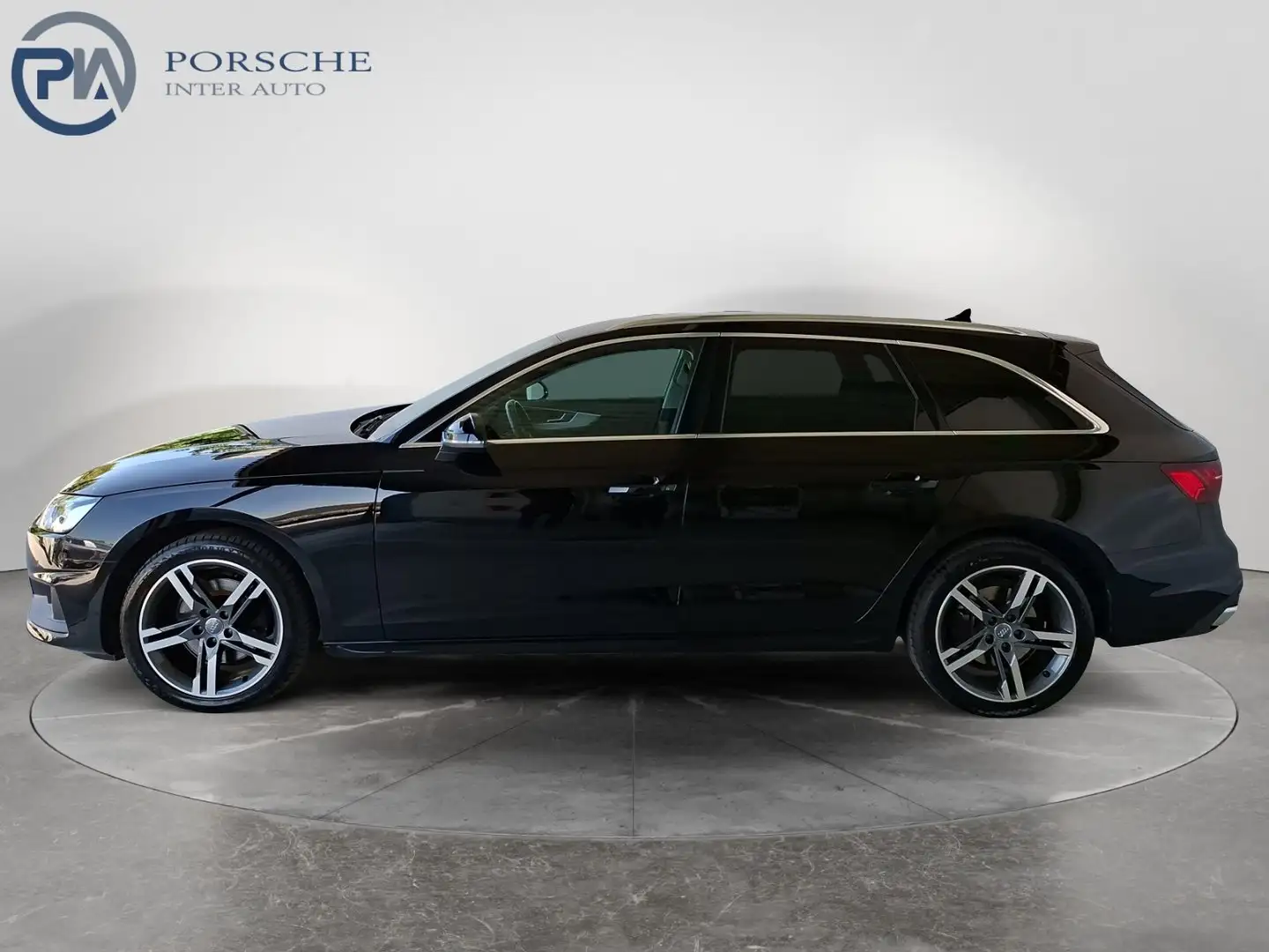 Audi A4 30 TDI Schwarz - 2