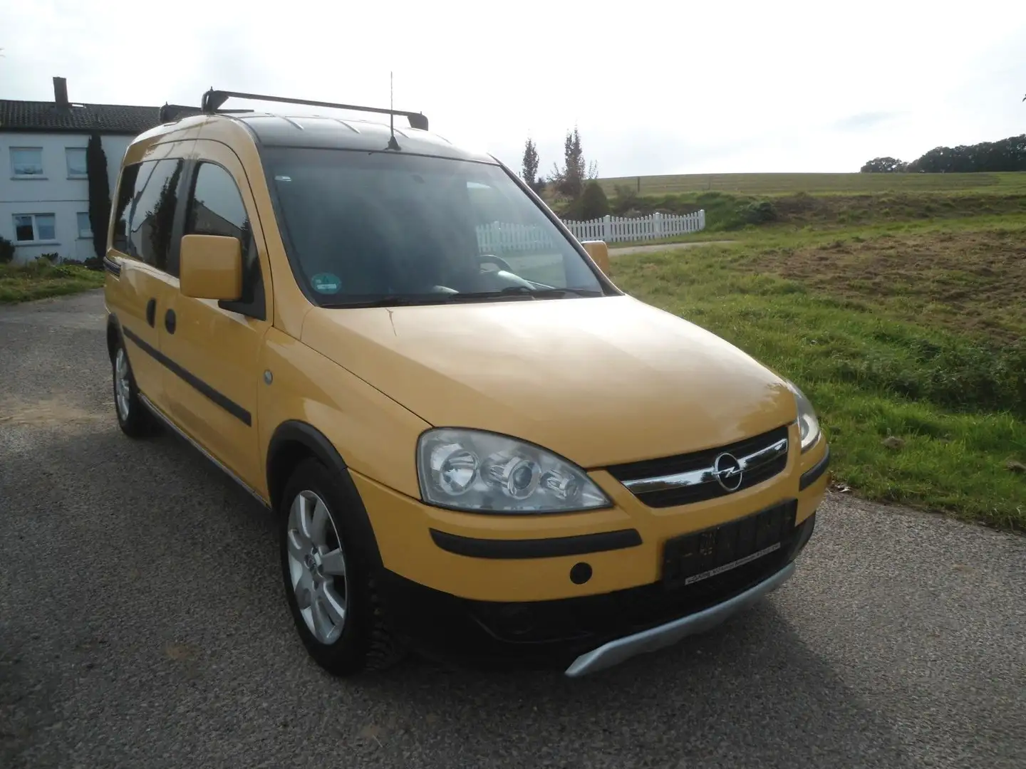 Opel Combo 1.3 CDTI ECOTEC Sport,Klima,Android Gelb - 2
